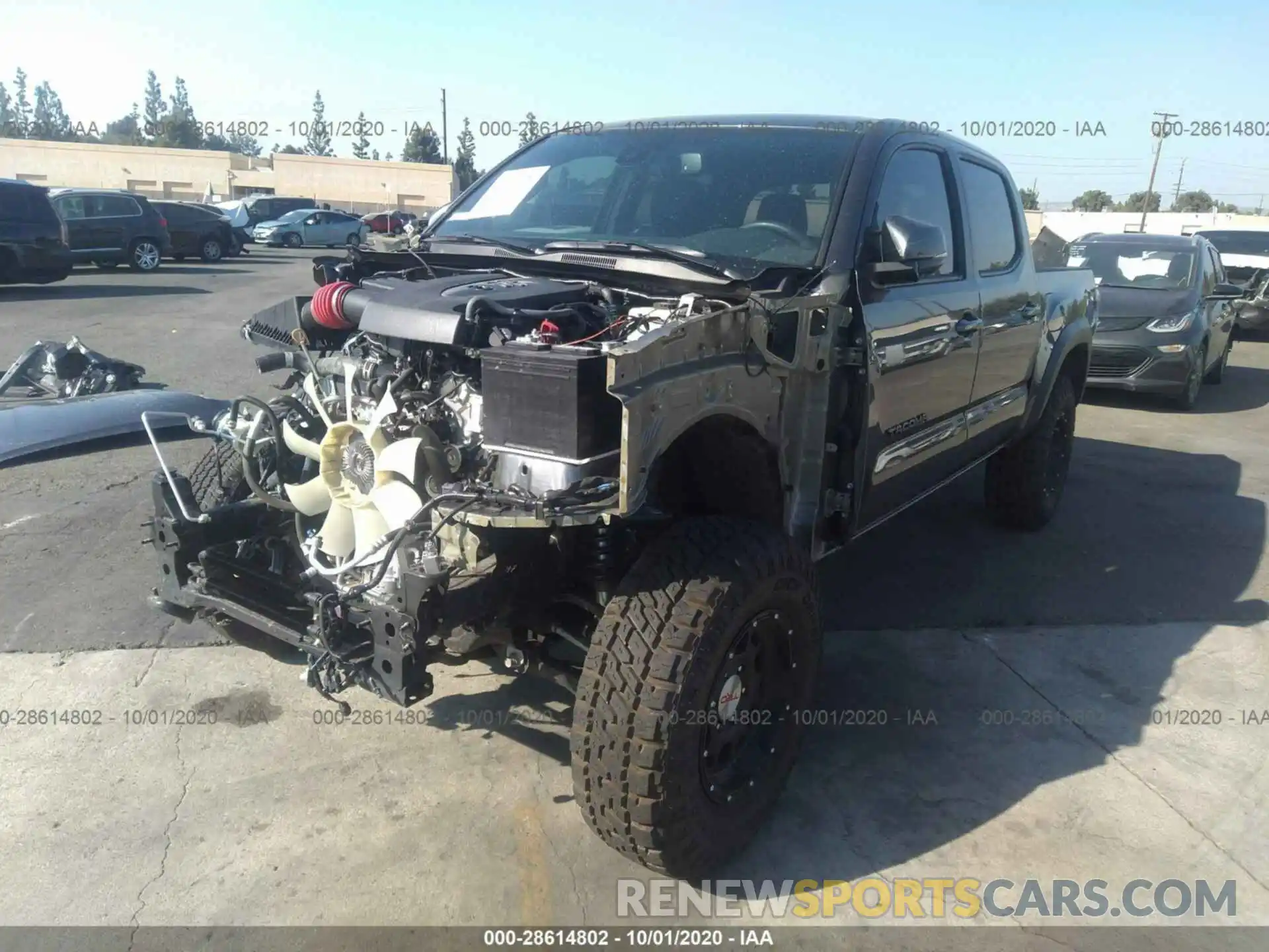 2 Photograph of a damaged car 5TFCZ5AN7LX234142 TOYOTA TACOMA 4WD 2020