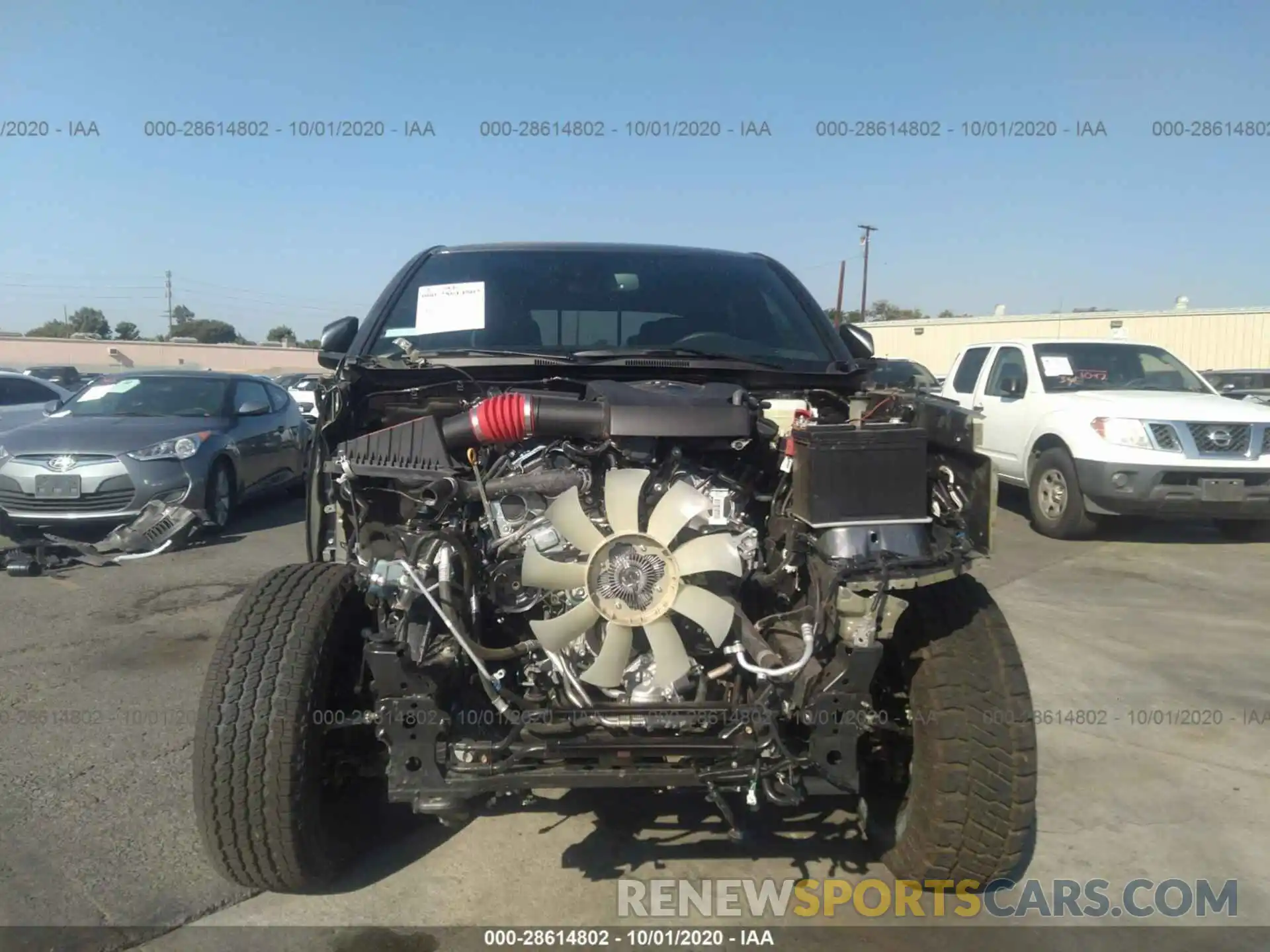 6 Photograph of a damaged car 5TFCZ5AN7LX234142 TOYOTA TACOMA 4WD 2020