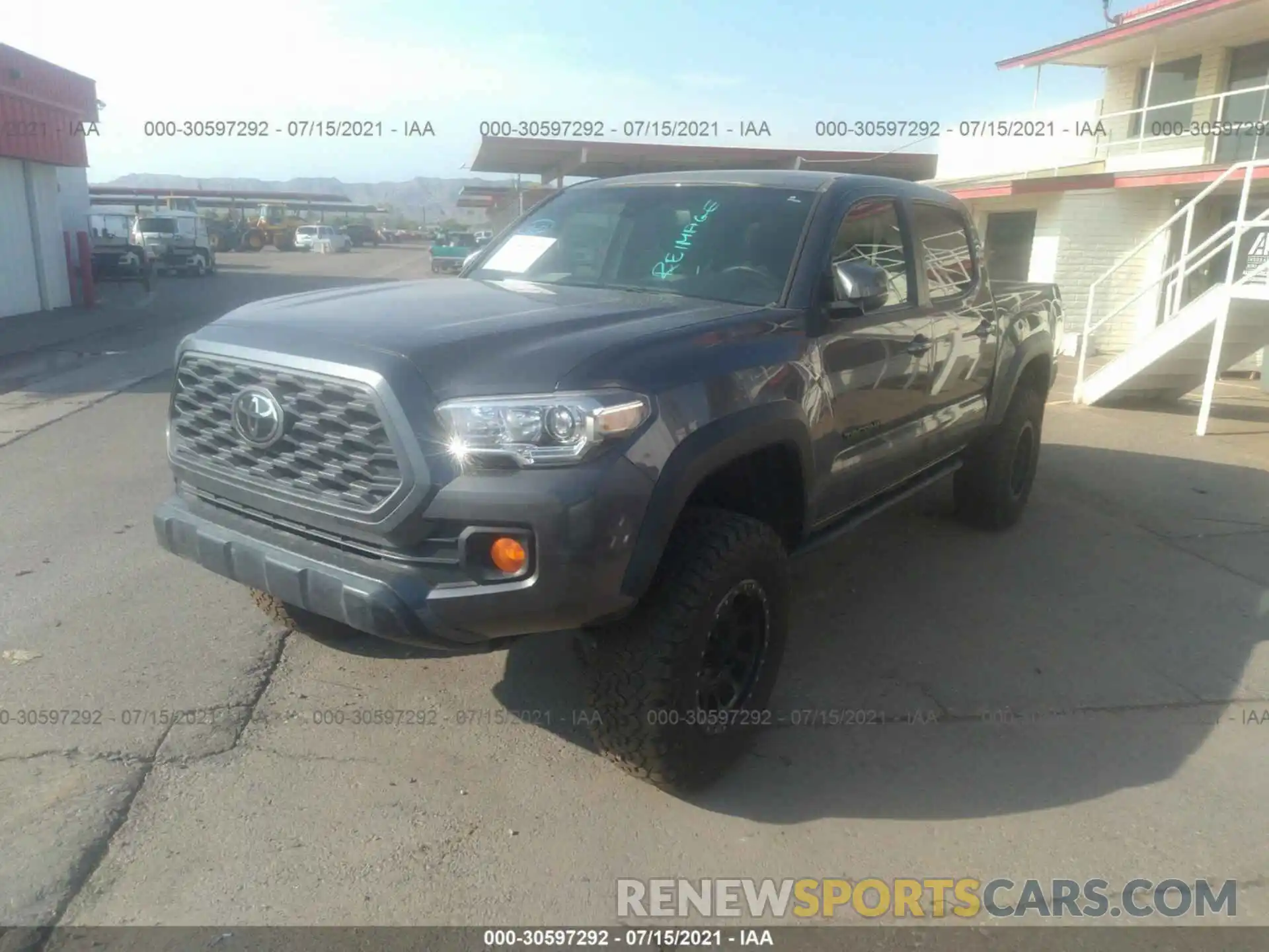 2 Photograph of a damaged car 5TFCZ5AN7LX242306 TOYOTA TACOMA 4WD 2020