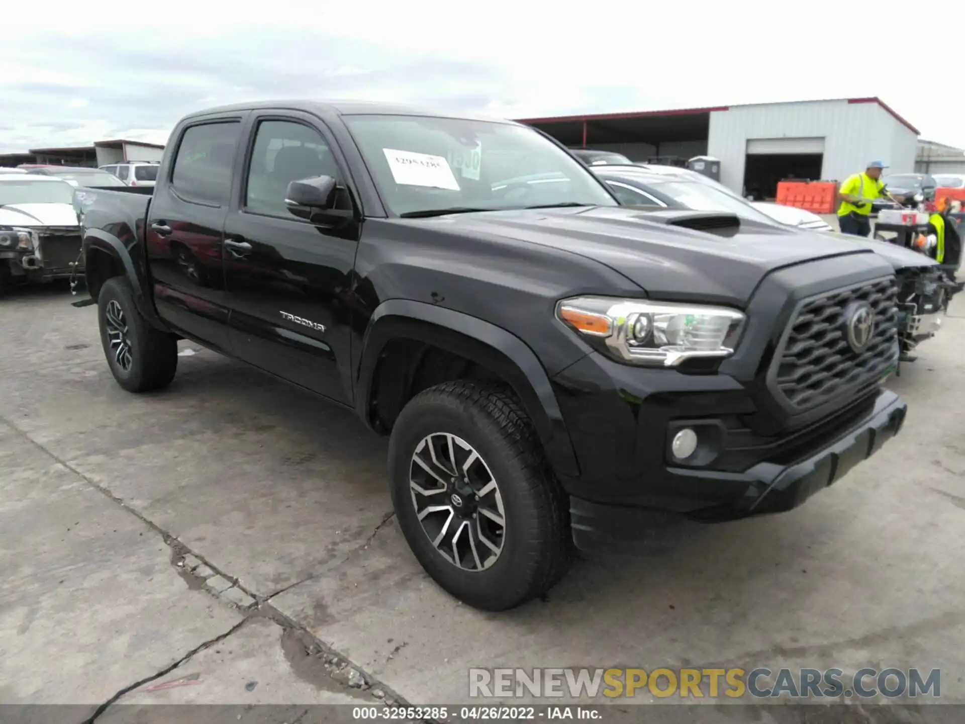 1 Photograph of a damaged car 5TFCZ5AN8LX226728 TOYOTA TACOMA 4WD 2020