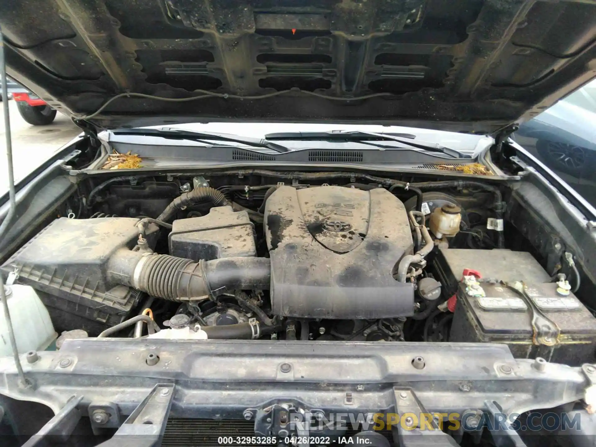 10 Photograph of a damaged car 5TFCZ5AN8LX226728 TOYOTA TACOMA 4WD 2020