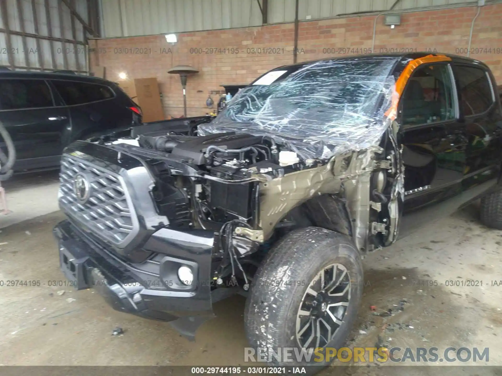 6 Photograph of a damaged car 5TFCZ5AN8LX230603 TOYOTA TACOMA 4WD 2020