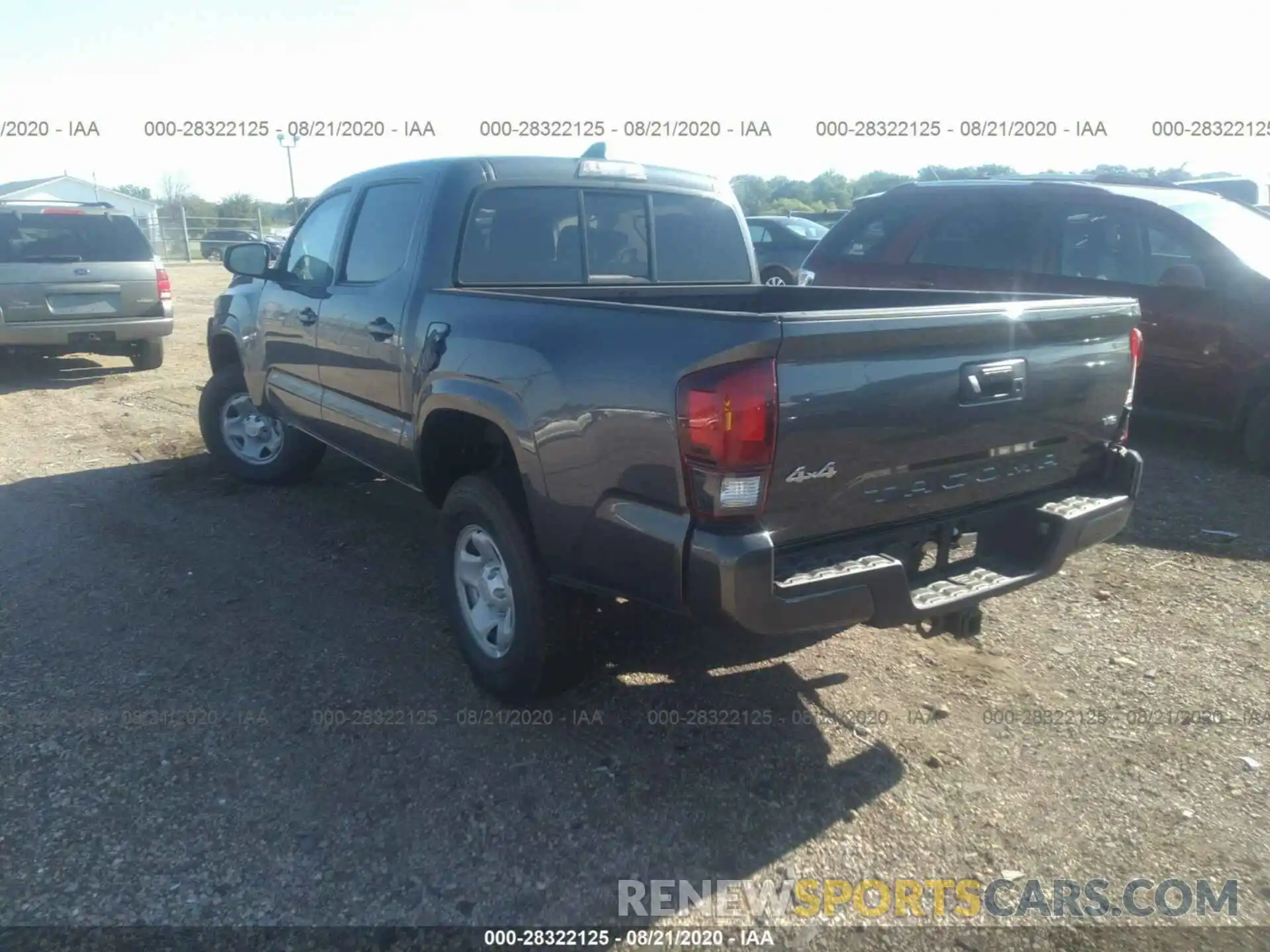 3 Photograph of a damaged car 5TFCZ5AN8LX236322 TOYOTA TACOMA 4WD 2020