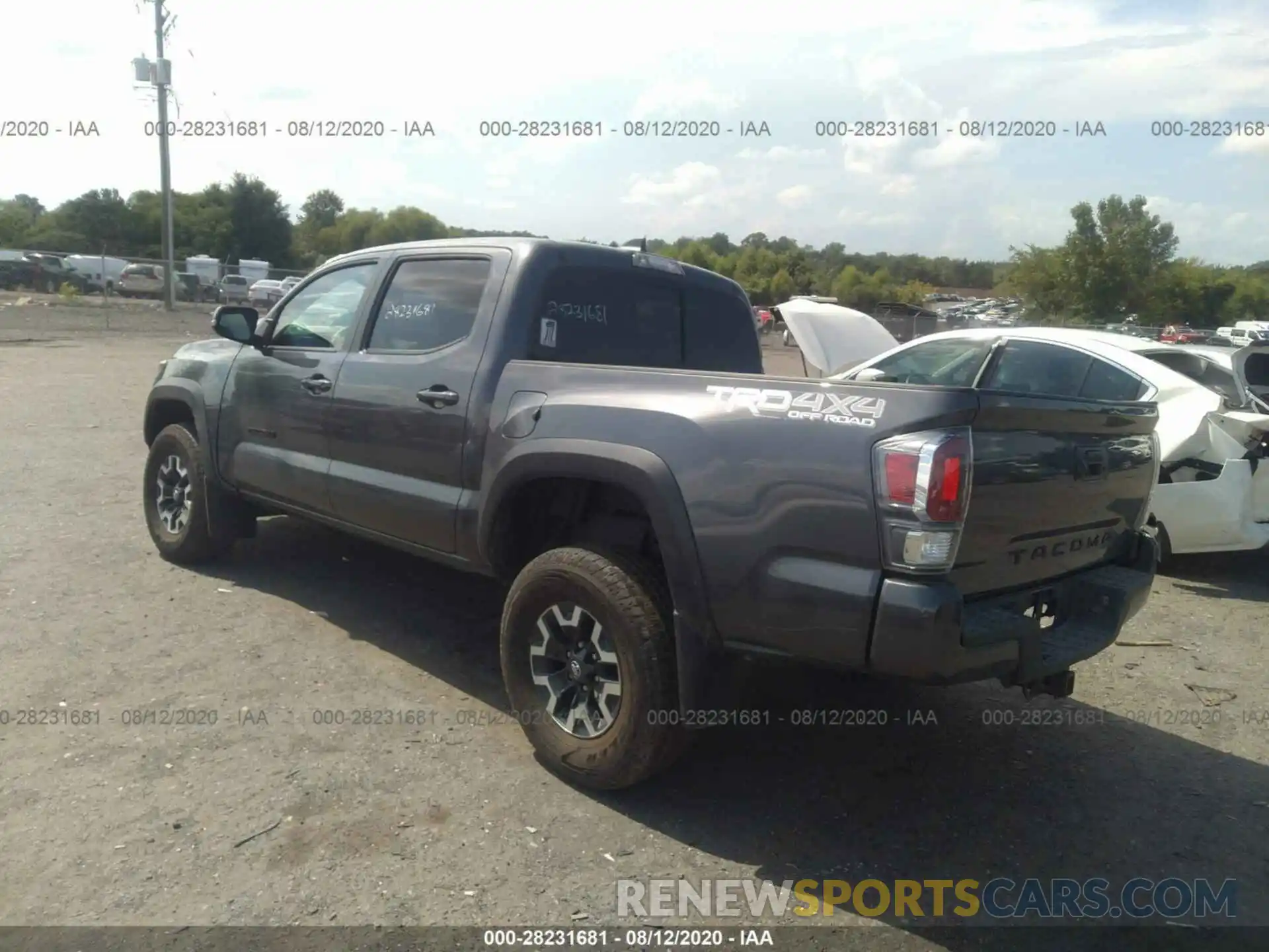 3 Photograph of a damaged car 5TFCZ5AN9LX212305 TOYOTA TACOMA 4WD 2020