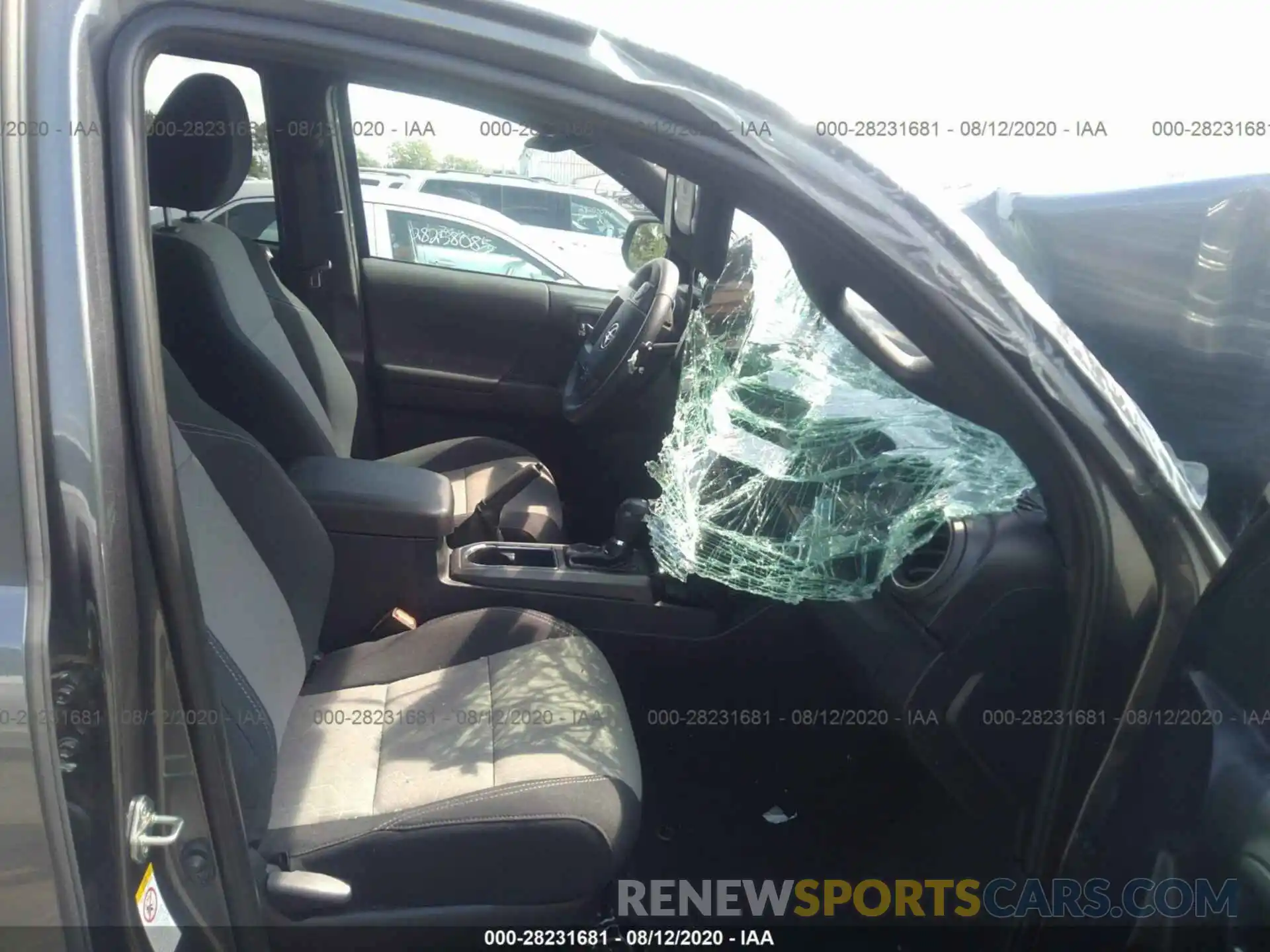 5 Photograph of a damaged car 5TFCZ5AN9LX212305 TOYOTA TACOMA 4WD 2020