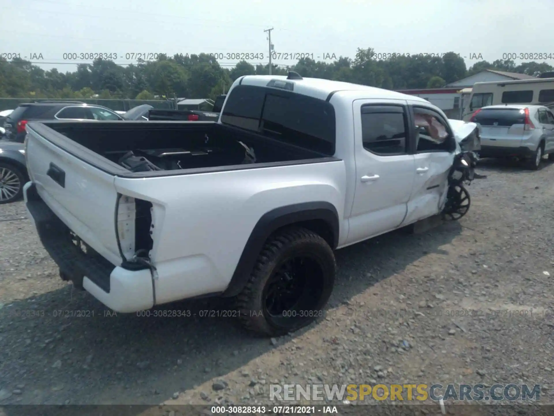 4 Фотография поврежденного автомобиля 5TFCZ5AN9LX225278 TOYOTA TACOMA 4WD 2020