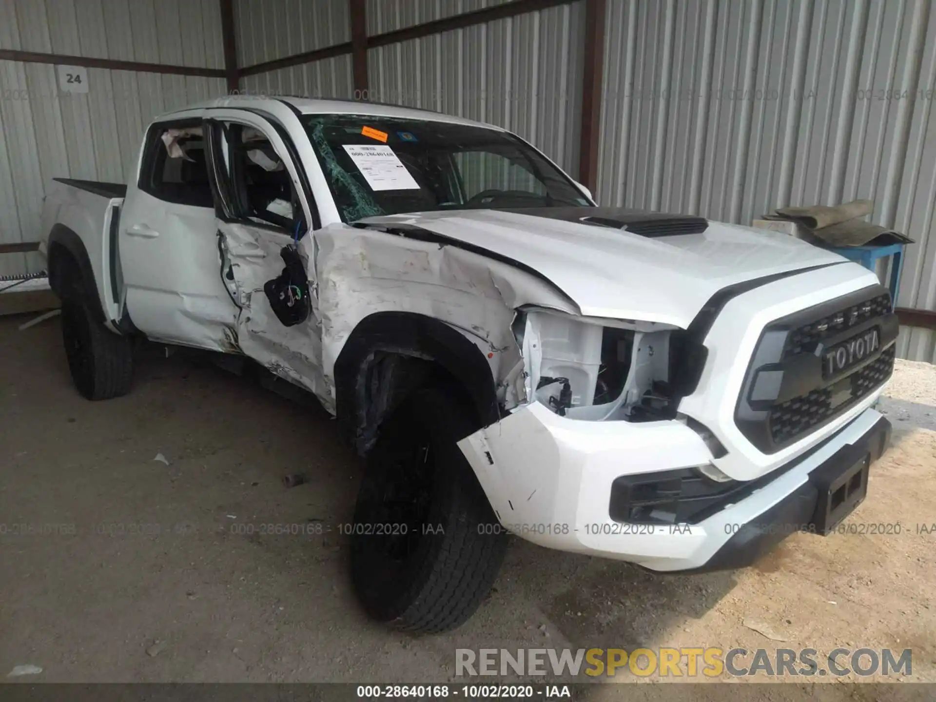 1 Фотография поврежденного автомобиля 5TFCZ5AN9LX229170 TOYOTA TACOMA 4WD 2020