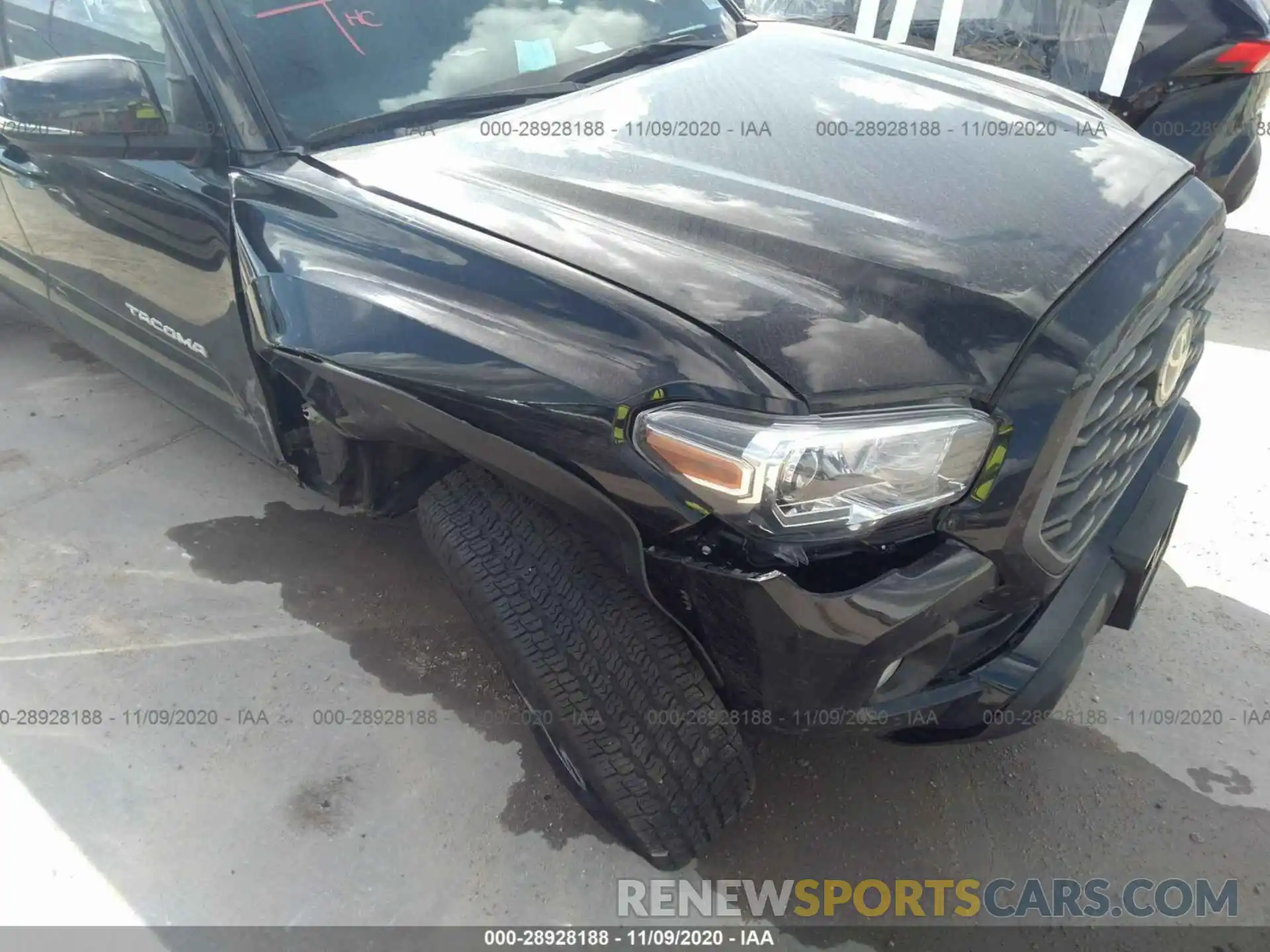 6 Photograph of a damaged car 5TFCZ5AN9LX230559 TOYOTA TACOMA 4WD 2020
