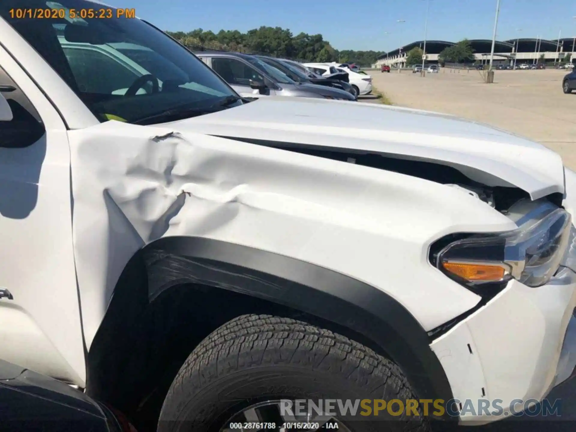 1 Photograph of a damaged car 5TFCZ5AN9LX231324 TOYOTA TACOMA 4WD 2020