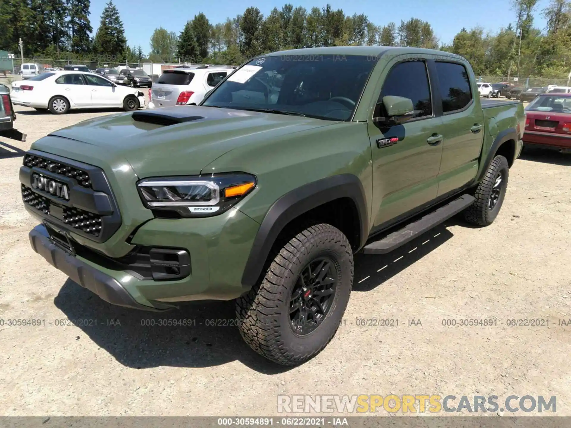 2 Photograph of a damaged car 5TFCZ5AN9LX243845 TOYOTA TACOMA 4WD 2020