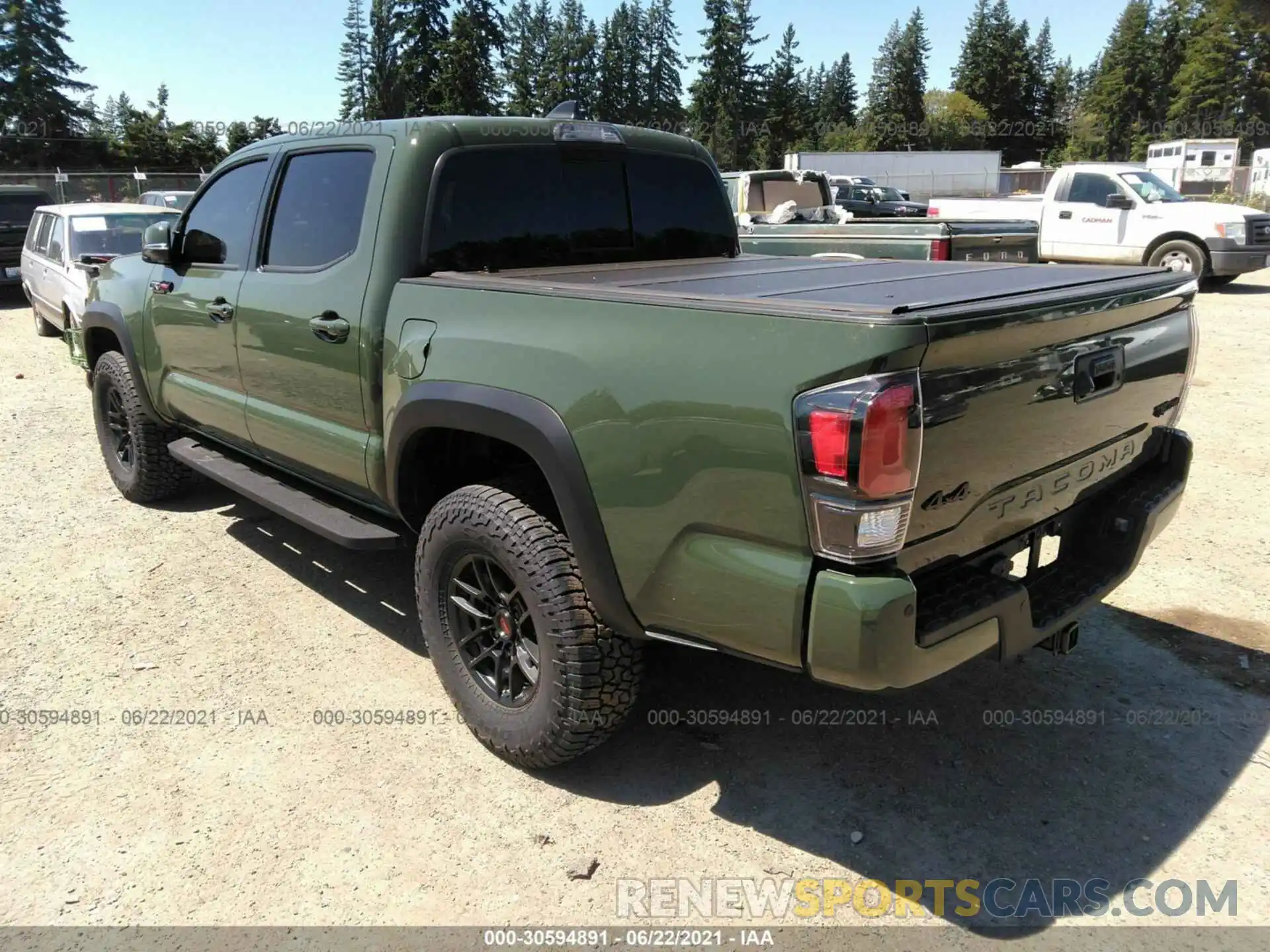 3 Photograph of a damaged car 5TFCZ5AN9LX243845 TOYOTA TACOMA 4WD 2020