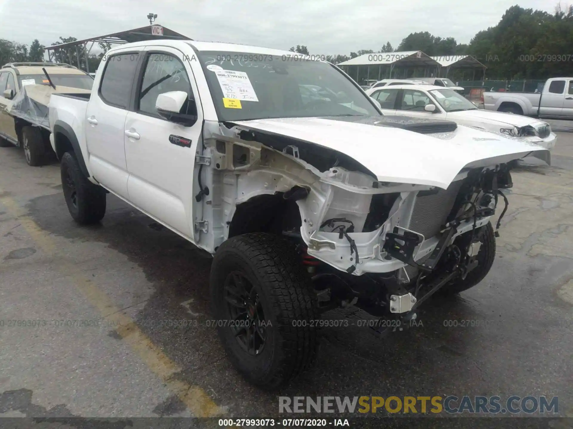 1 Photograph of a damaged car 5TFCZ5ANXLX222244 TOYOTA TACOMA 4WD 2020