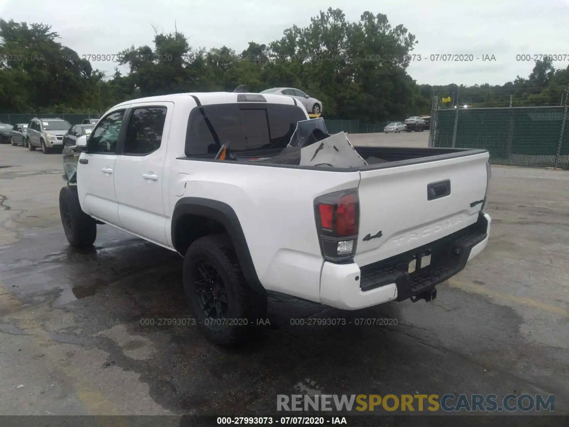 3 Photograph of a damaged car 5TFCZ5ANXLX222244 TOYOTA TACOMA 4WD 2020