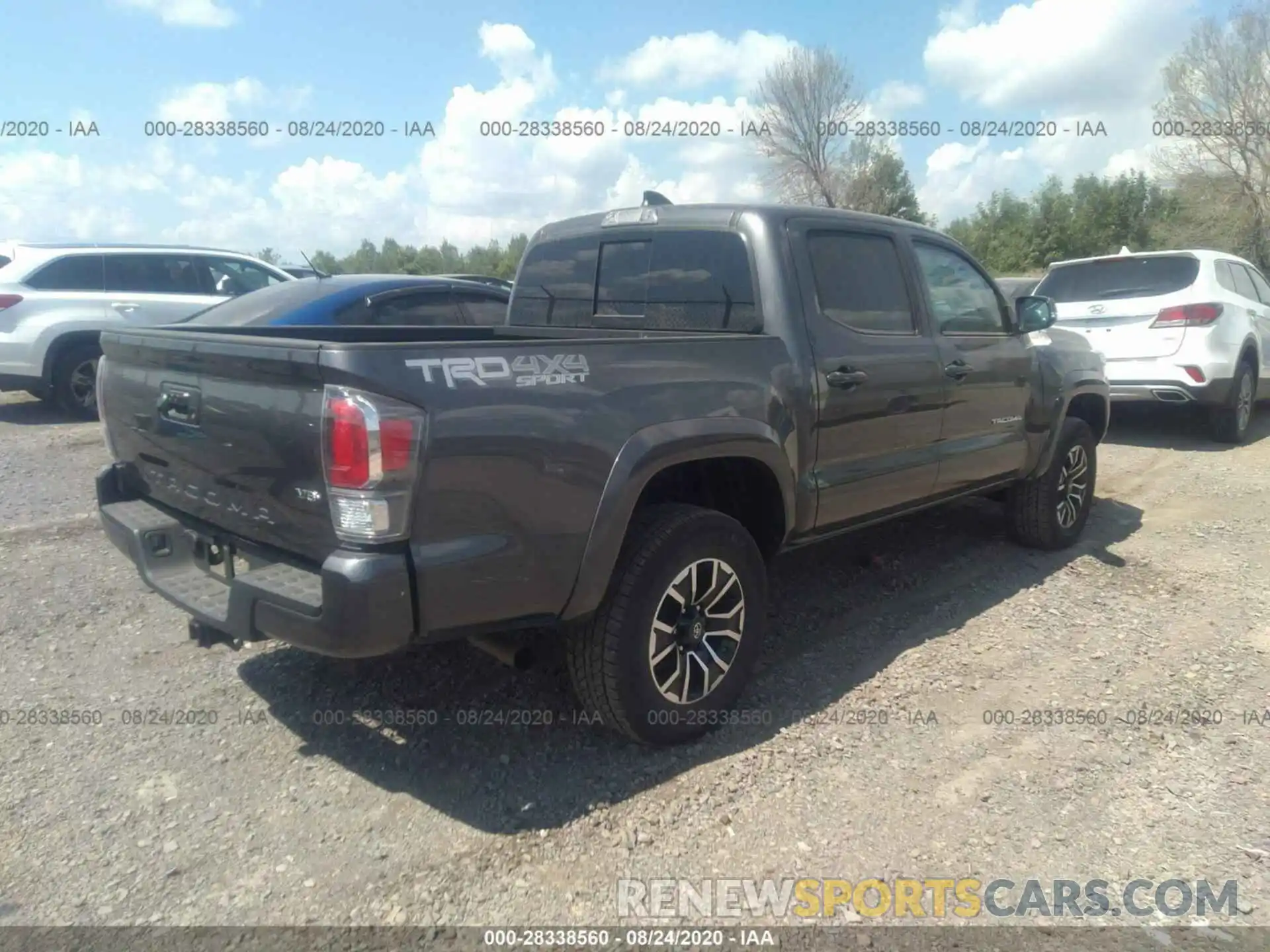 4 Photograph of a damaged car 5TFCZ5ANXLX222714 TOYOTA TACOMA 4WD 2020