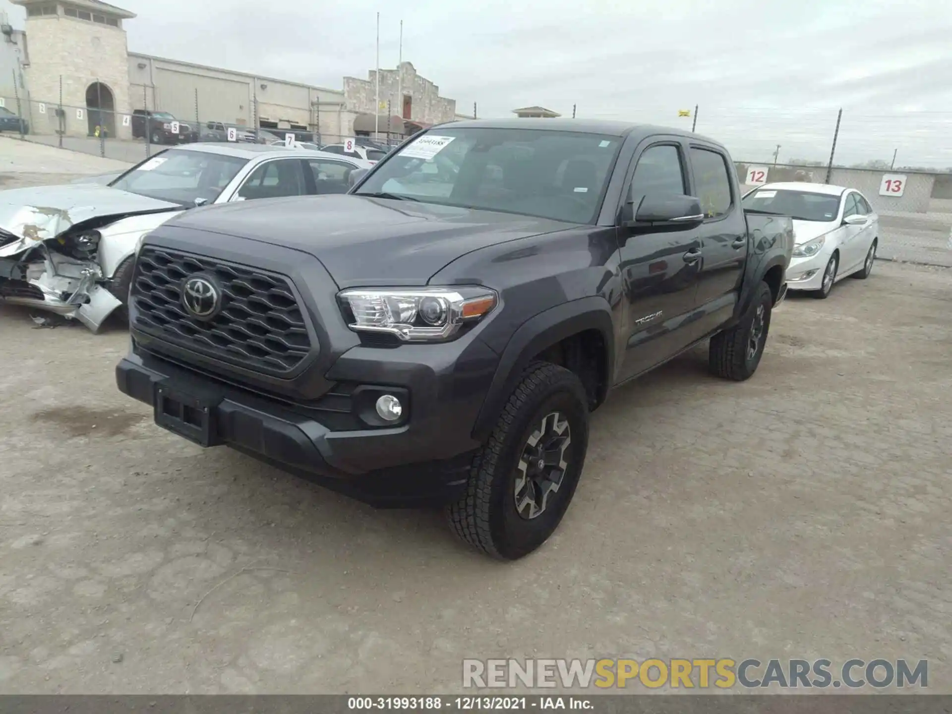 2 Photograph of a damaged car 5TFCZ5ANXLX222826 TOYOTA TACOMA 4WD 2020