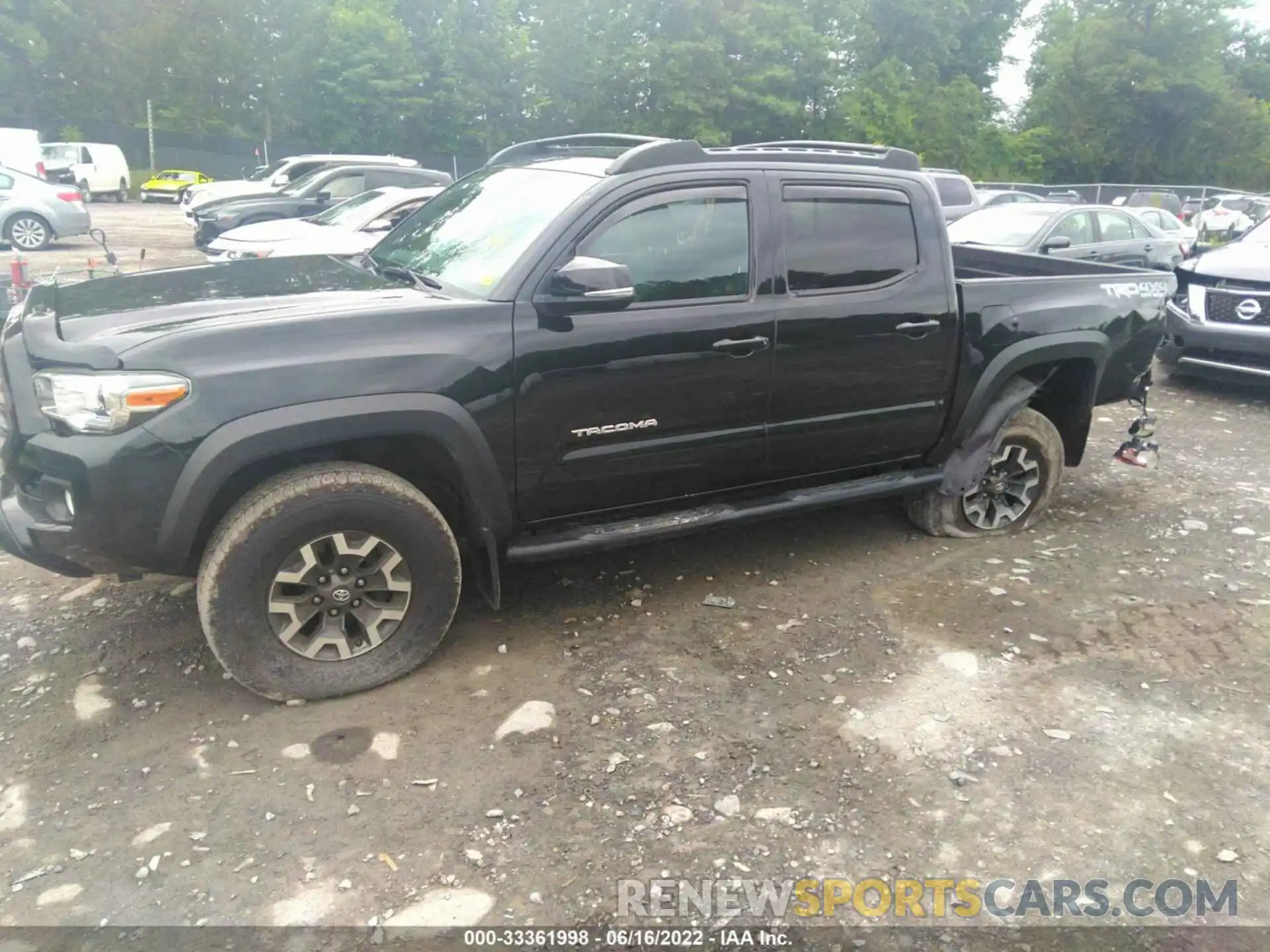 2 Photograph of a damaged car 5TFCZ5ANXLX223281 TOYOTA TACOMA 4WD 2020