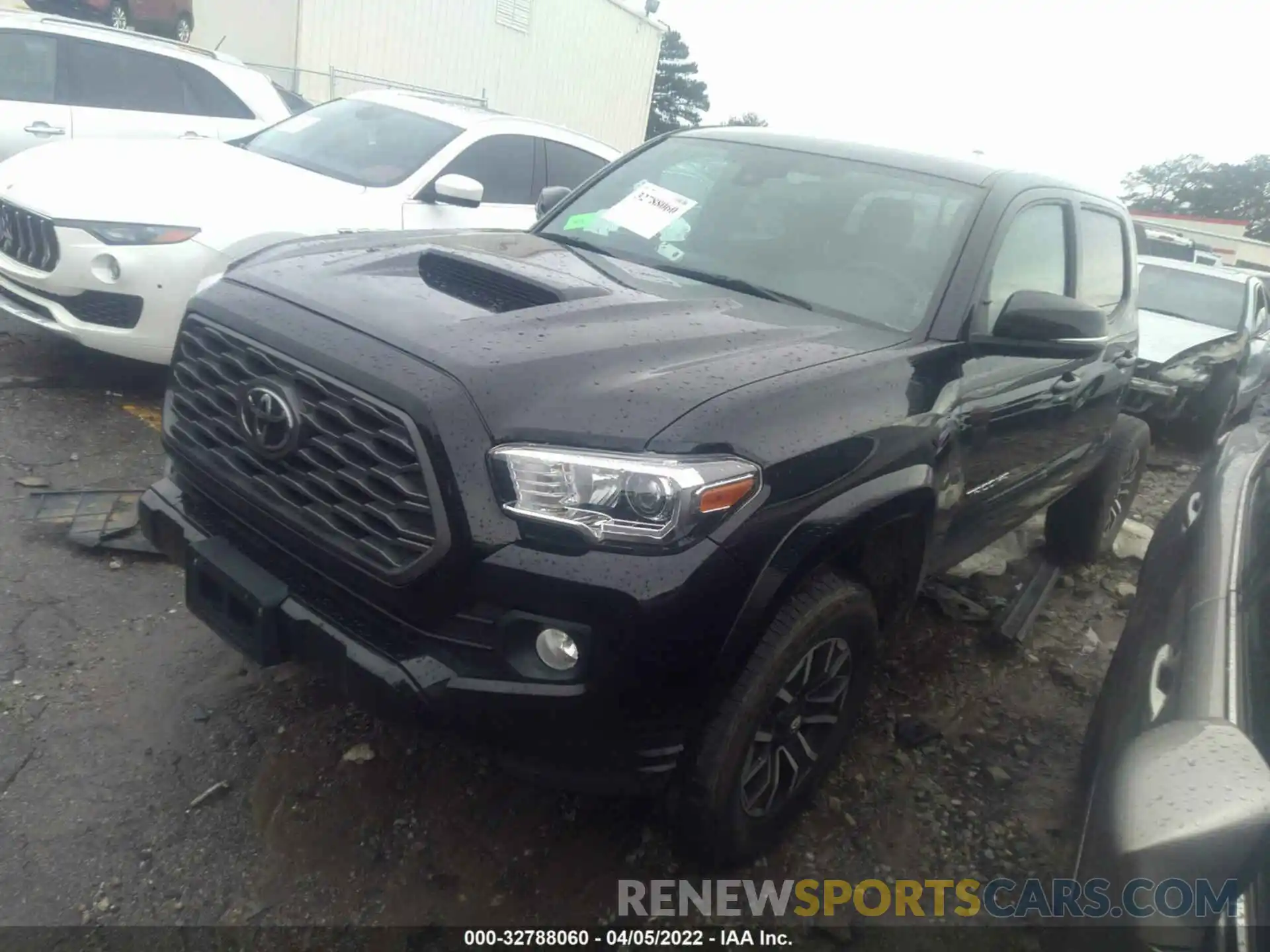 2 Photograph of a damaged car 5TFCZ5ANXLX223670 TOYOTA TACOMA 4WD 2020