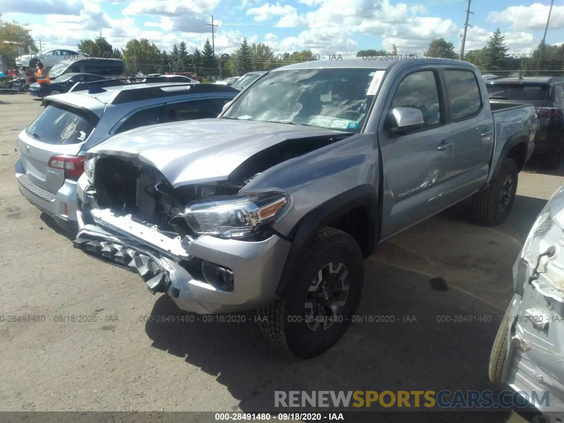 2 Photograph of a damaged car 5TFCZ5ANXLX229548 TOYOTA TACOMA 4WD 2020