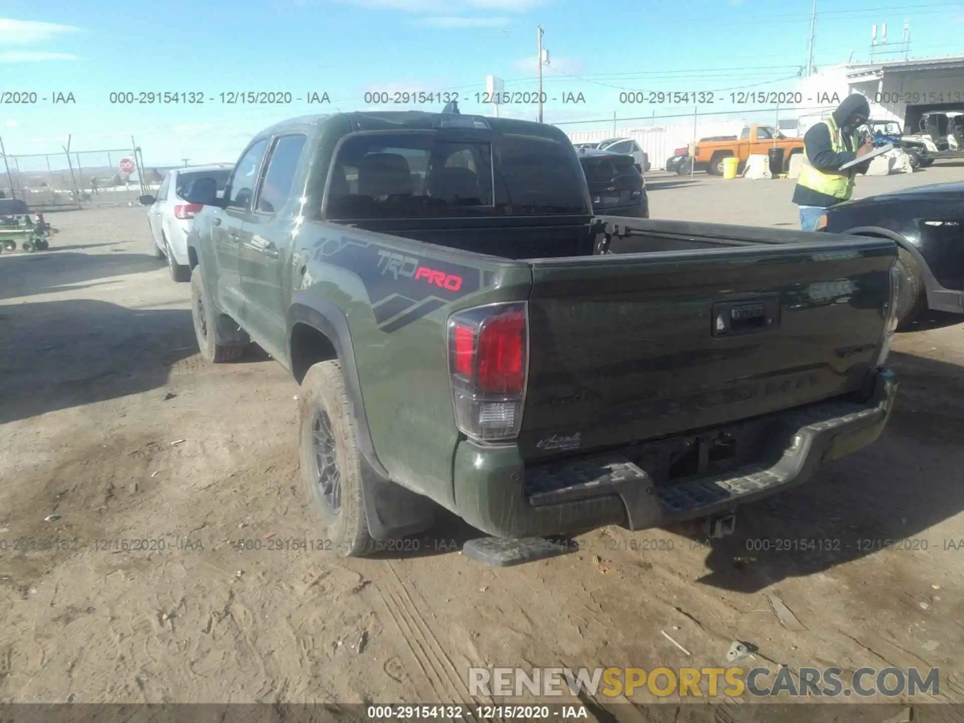 3 Photograph of a damaged car 5TFCZ5ANXLX230344 TOYOTA TACOMA 4WD 2020