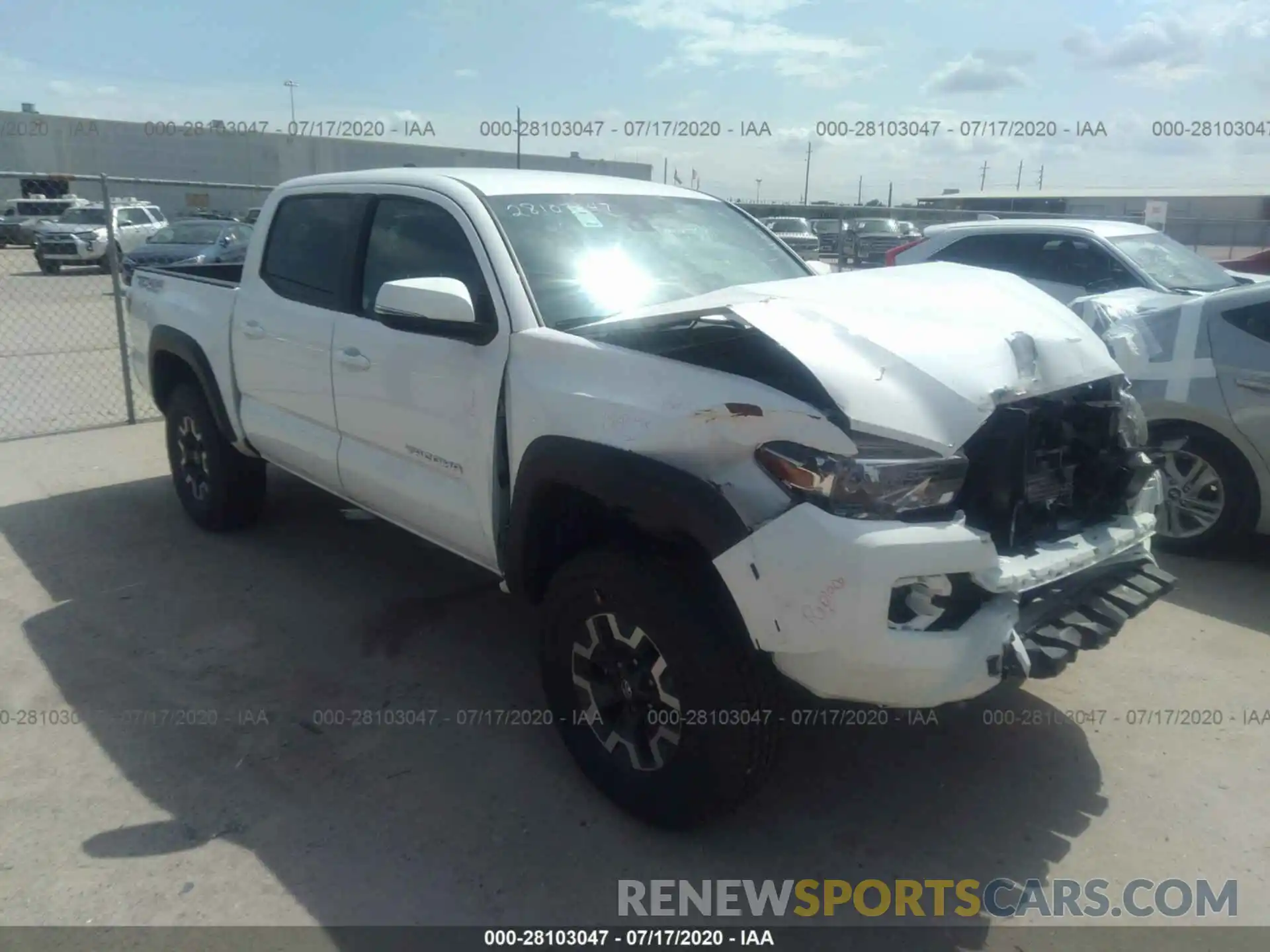 1 Photograph of a damaged car 5TFCZ5ANXLX230490 TOYOTA TACOMA 4WD 2020