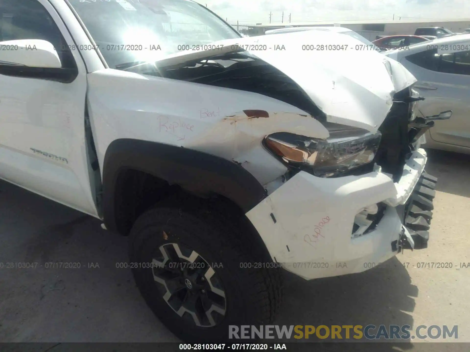 6 Photograph of a damaged car 5TFCZ5ANXLX230490 TOYOTA TACOMA 4WD 2020