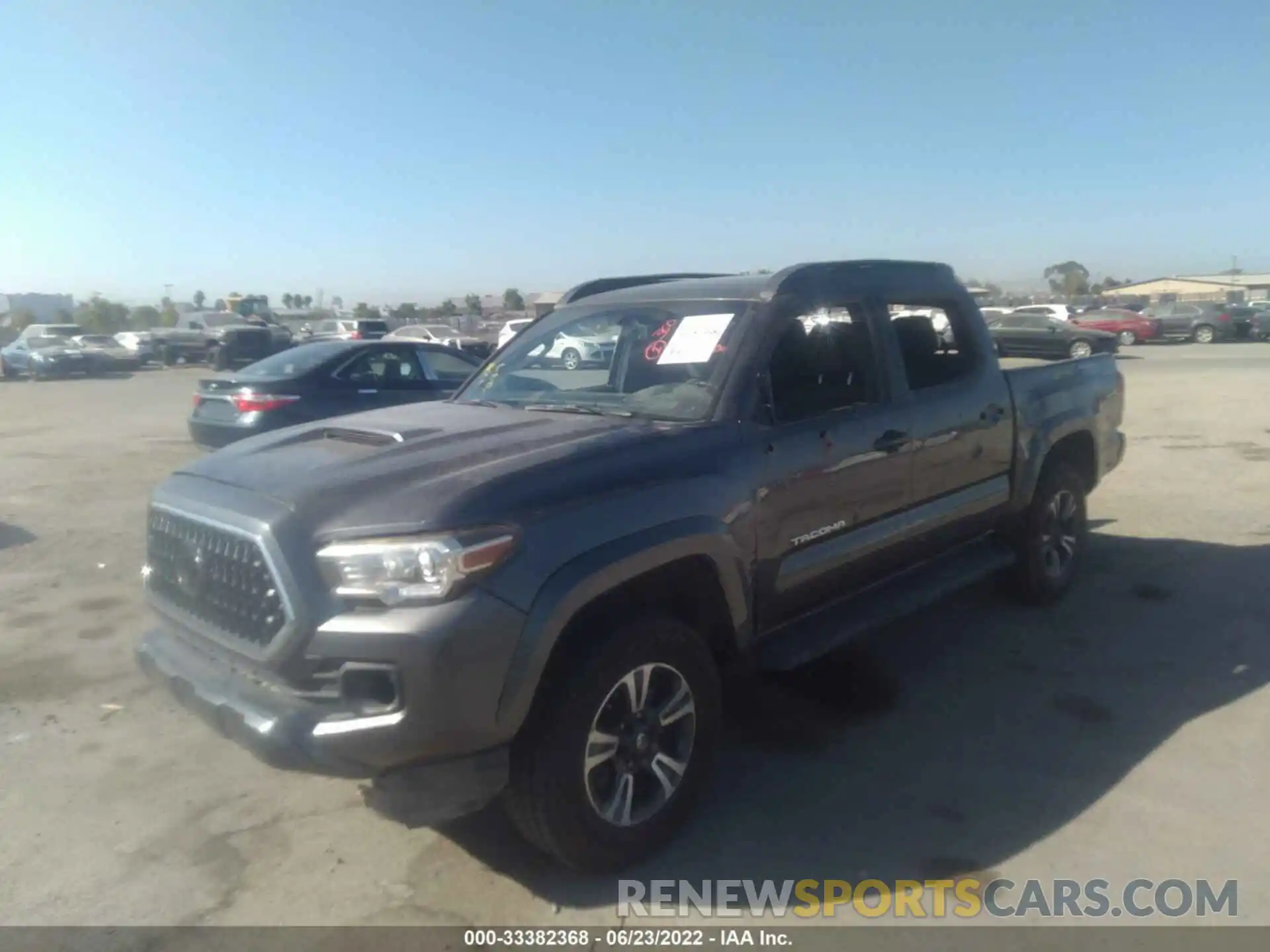 2 Photograph of a damaged car 5TFCZ5ANXLX230795 TOYOTA TACOMA 4WD 2020