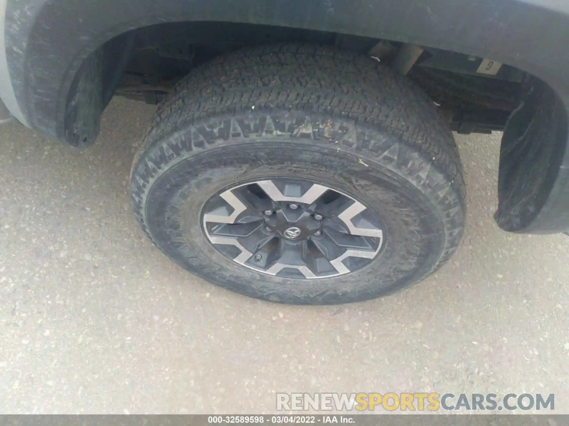 14 Photograph of a damaged car 5TFCZ5ANXLX231199 TOYOTA TACOMA 4WD 2020