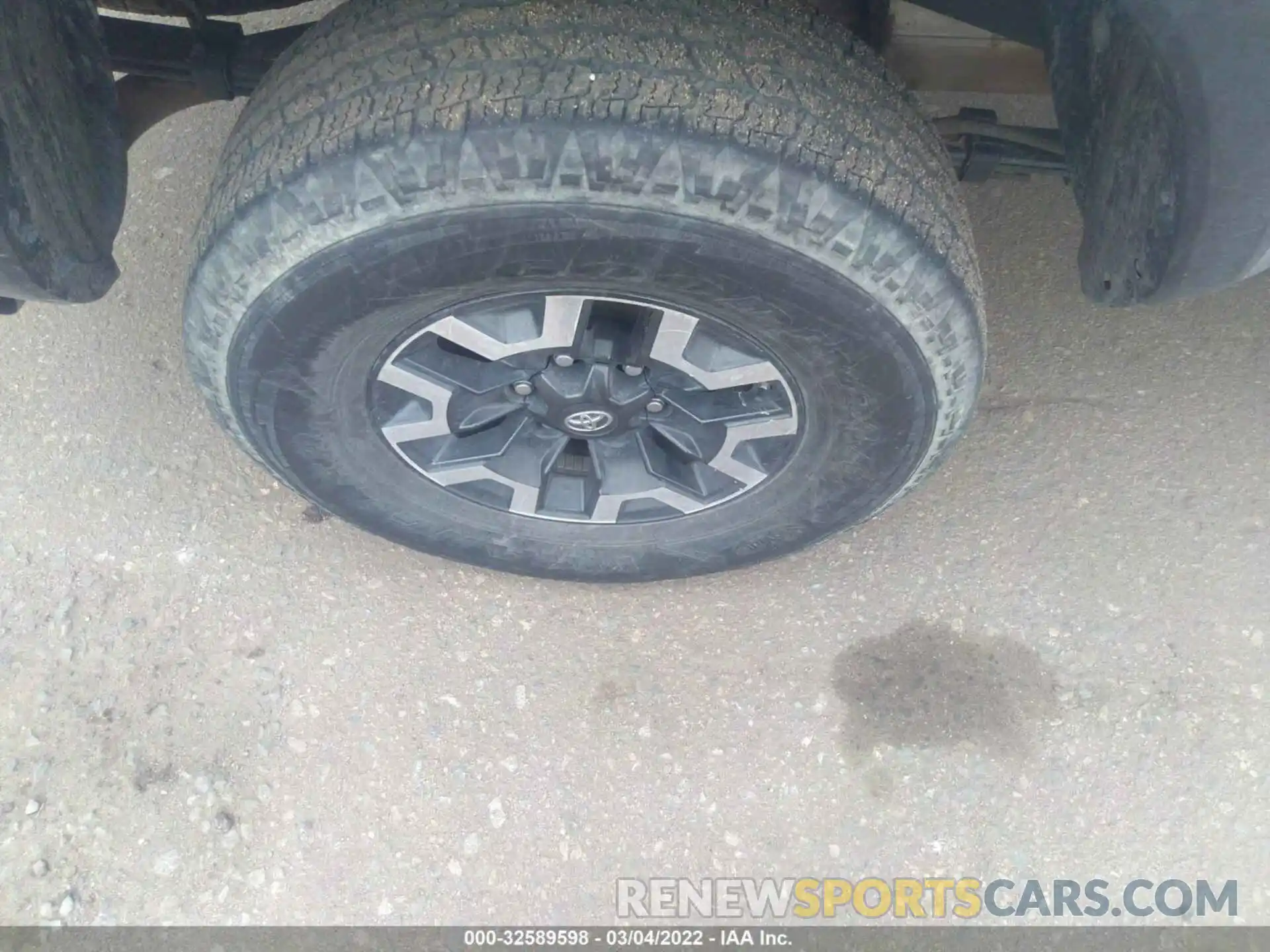 16 Фотография поврежденного автомобиля 5TFCZ5ANXLX231199 TOYOTA TACOMA 4WD 2020