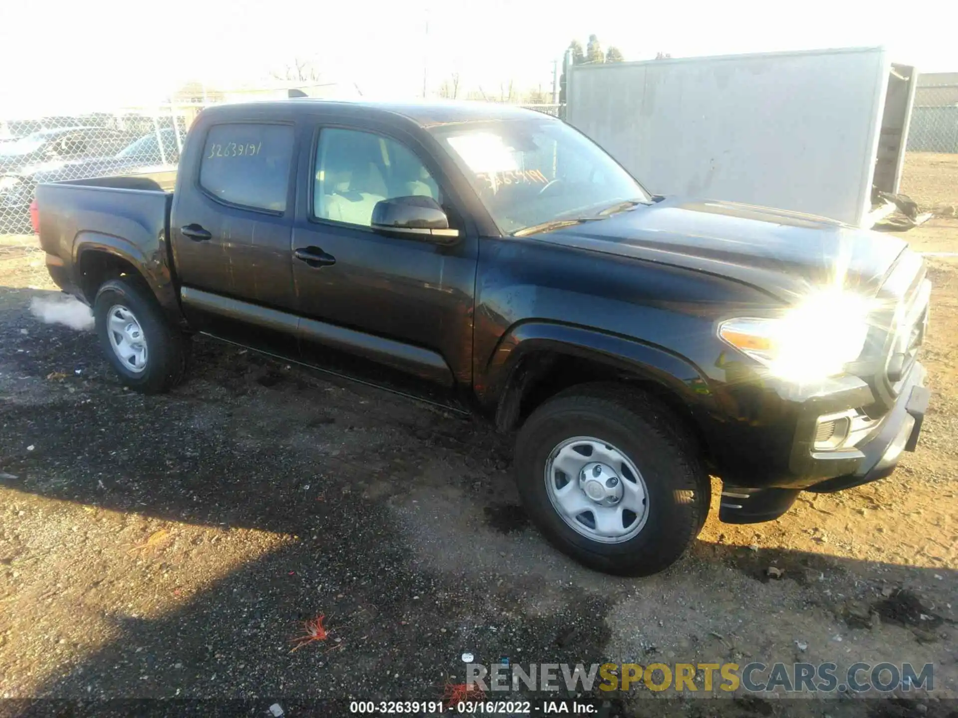 1 Photograph of a damaged car 5TFCZ5ANXLX234474 TOYOTA TACOMA 4WD 2020