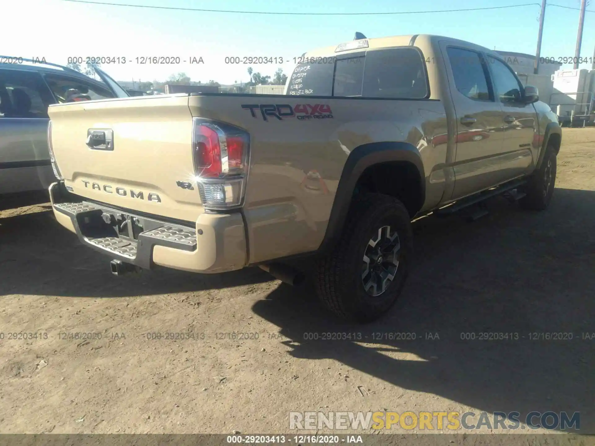 4 Фотография поврежденного автомобиля 5TFDZ5BN2LX052545 TOYOTA TACOMA 4WD 2020