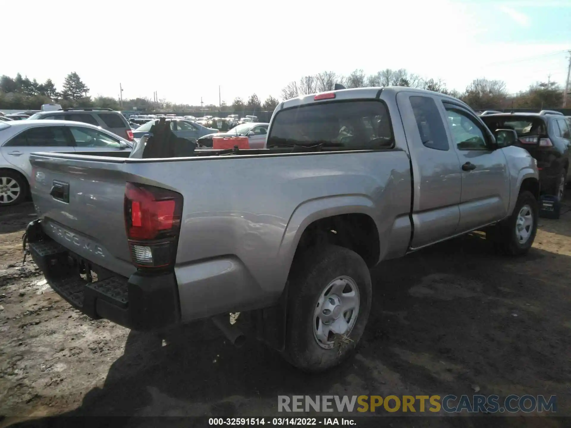 4 Photograph of a damaged car 5TFSX5EN2LX073016 TOYOTA TACOMA 4WD 2020