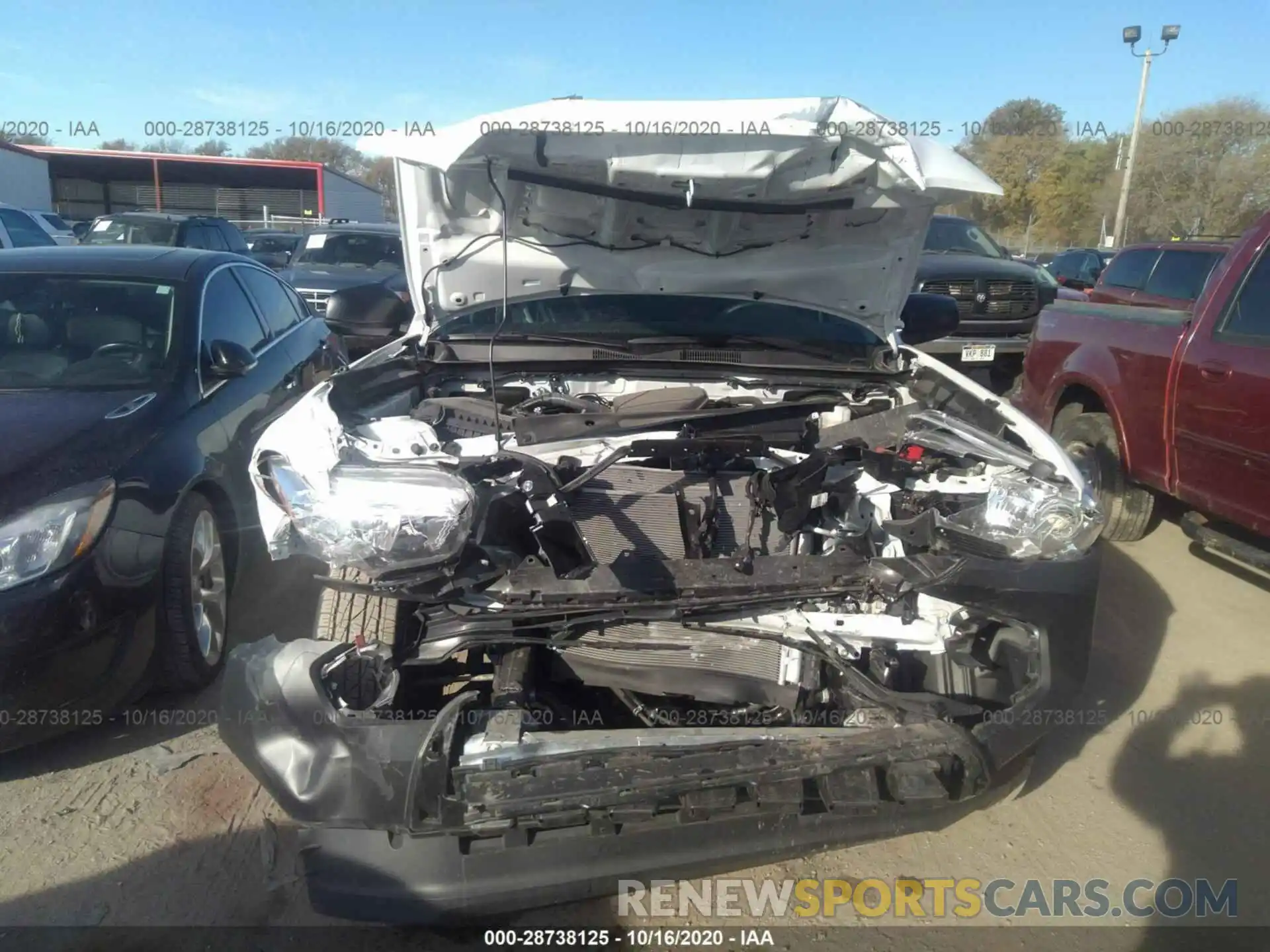 6 Photograph of a damaged car 5TFSX5EN4LX073311 TOYOTA TACOMA 4WD 2020