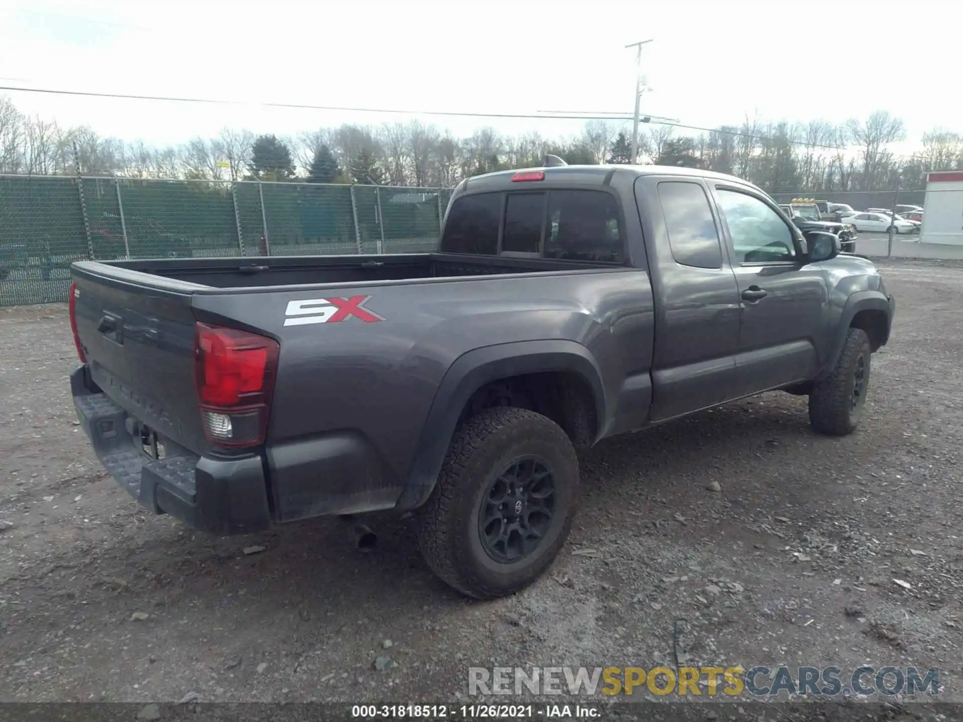 4 Photograph of a damaged car 5TFSX5EN6LX071110 TOYOTA TACOMA 4WD 2020