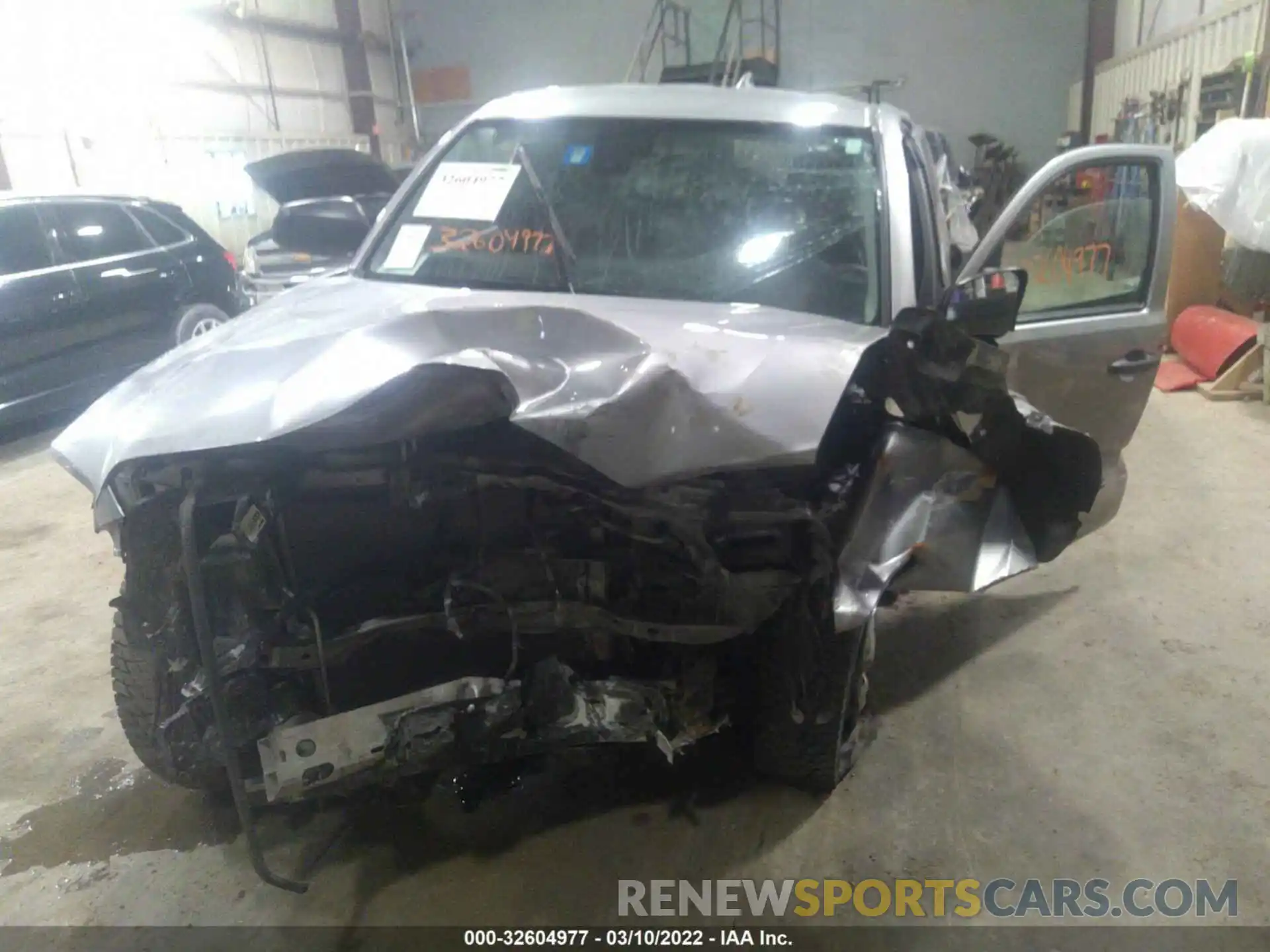 6 Photograph of a damaged car 5TFSX5EN6LX071141 TOYOTA TACOMA 4WD 2020