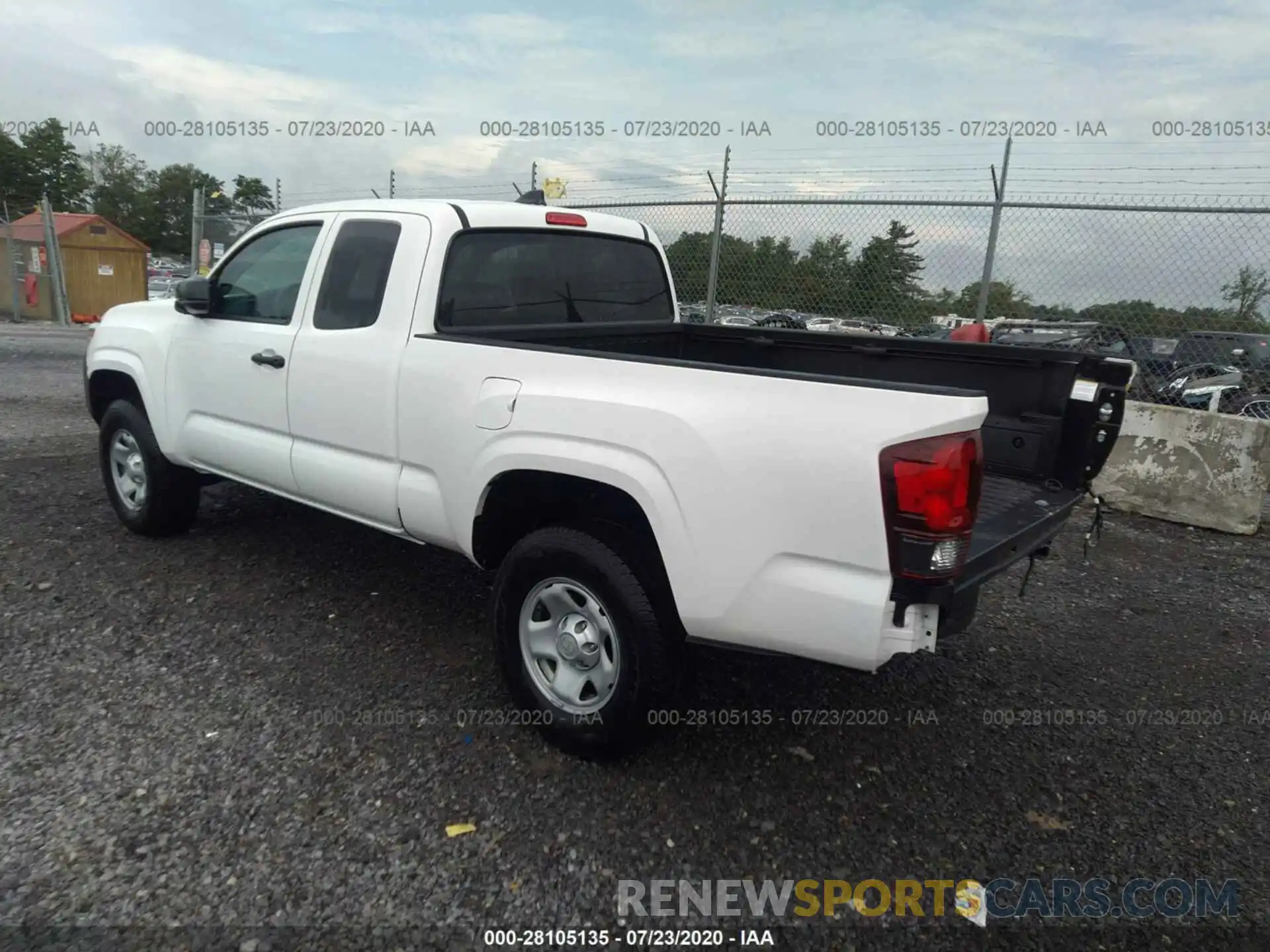 3 Photograph of a damaged car 5TFSX5EN8LX071609 TOYOTA TACOMA 4WD 2020