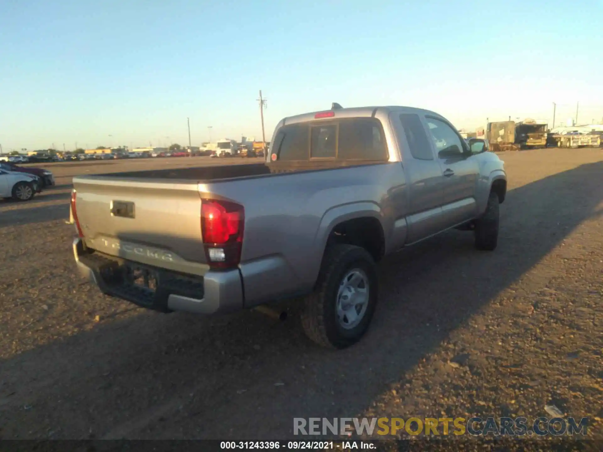 4 Photograph of a damaged car 5TFSX5EN9LX072316 TOYOTA TACOMA 4WD 2020