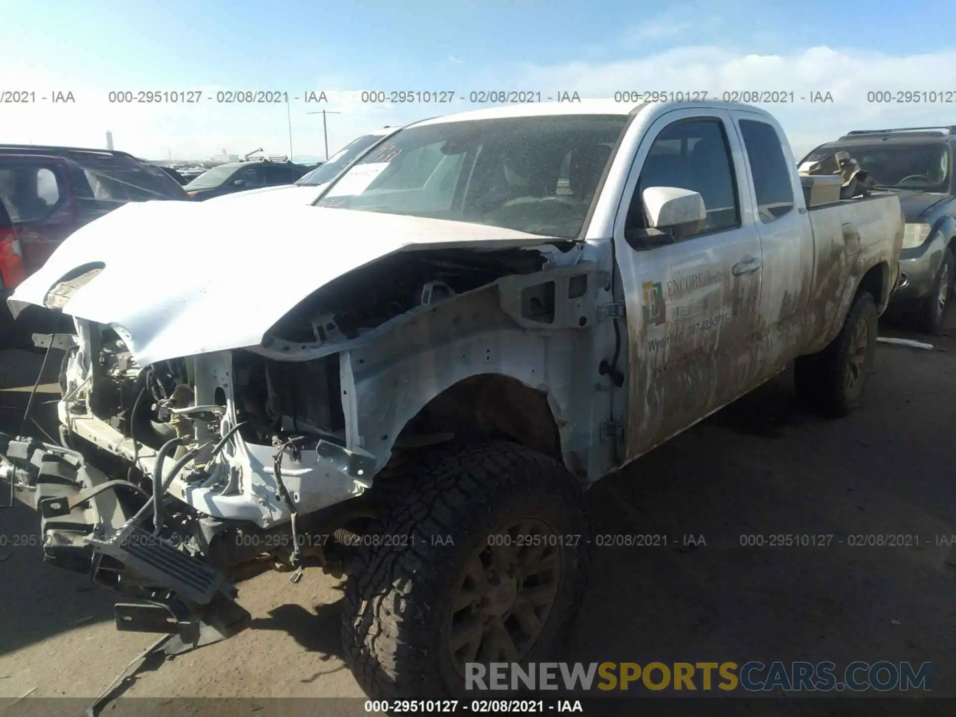 2 Photograph of a damaged car 5TFSZ5AN0LX226749 TOYOTA TACOMA 4WD 2020