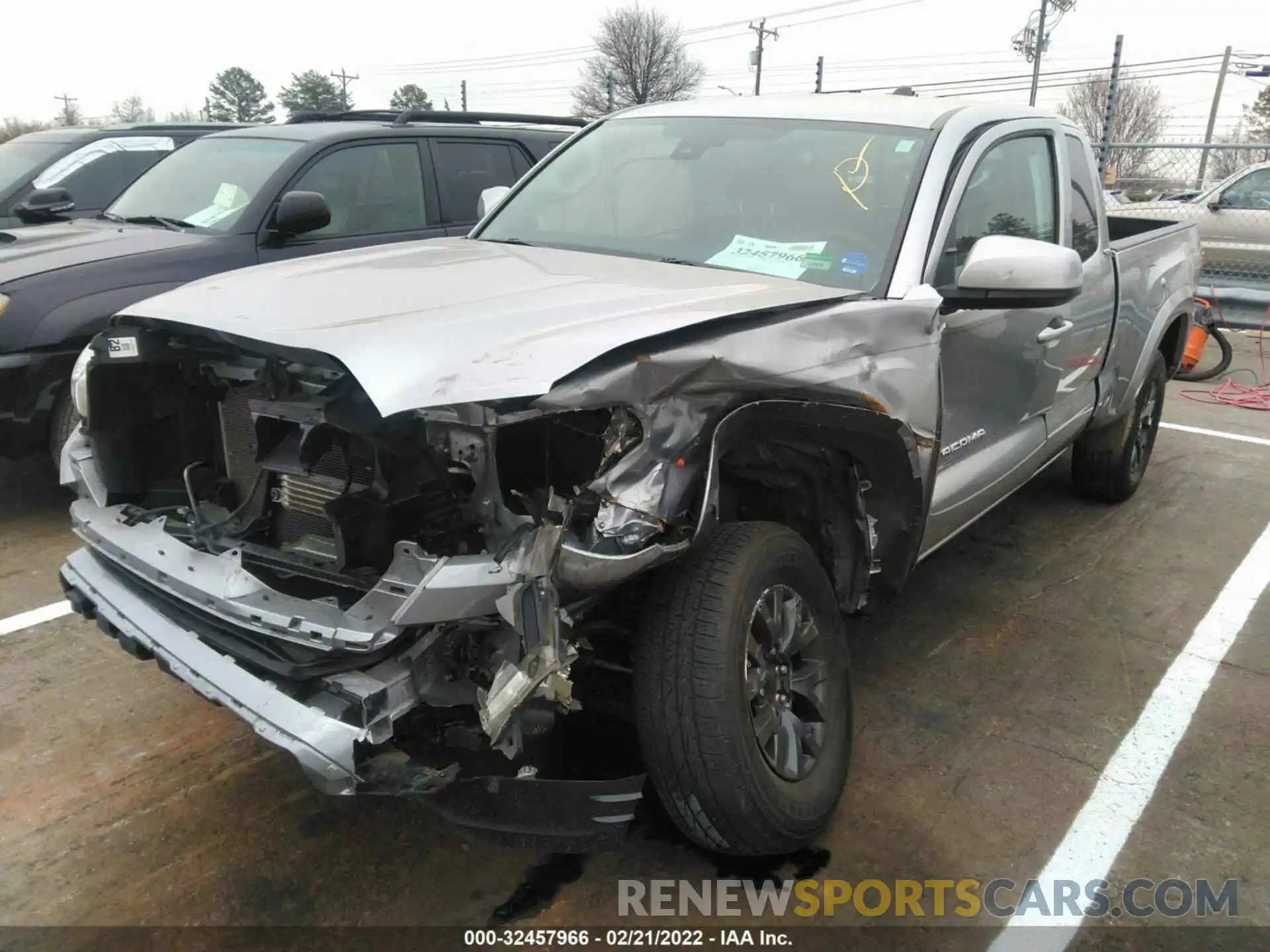 2 Photograph of a damaged car 5TFSZ5AN2LX225165 TOYOTA TACOMA 4WD 2020