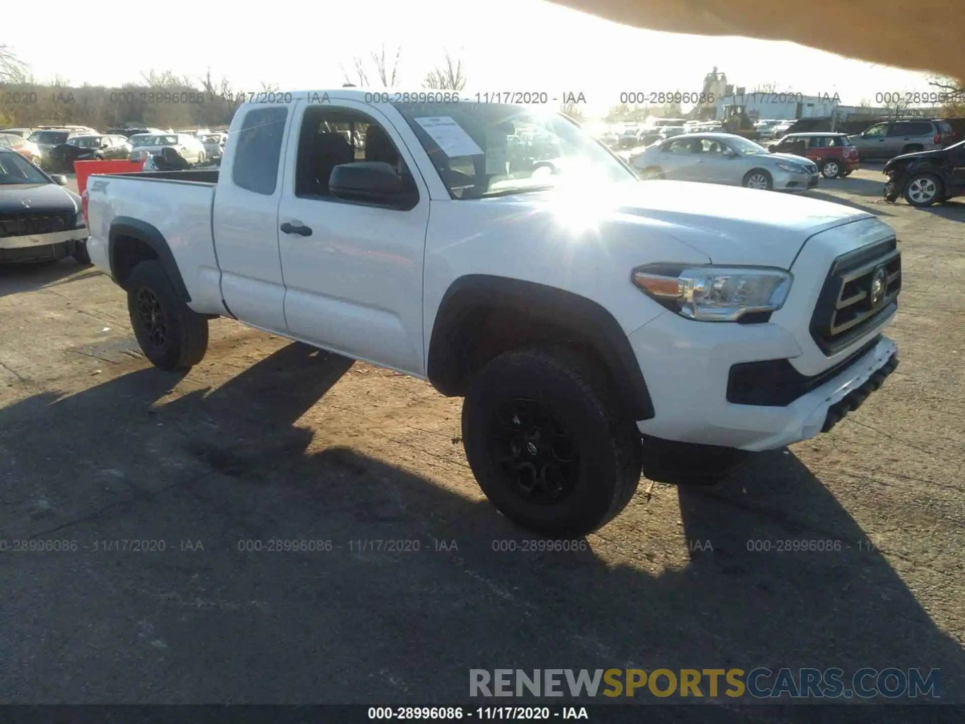 1 Photograph of a damaged car 5TFSZ5AN5LX212393 TOYOTA TACOMA 4WD 2020