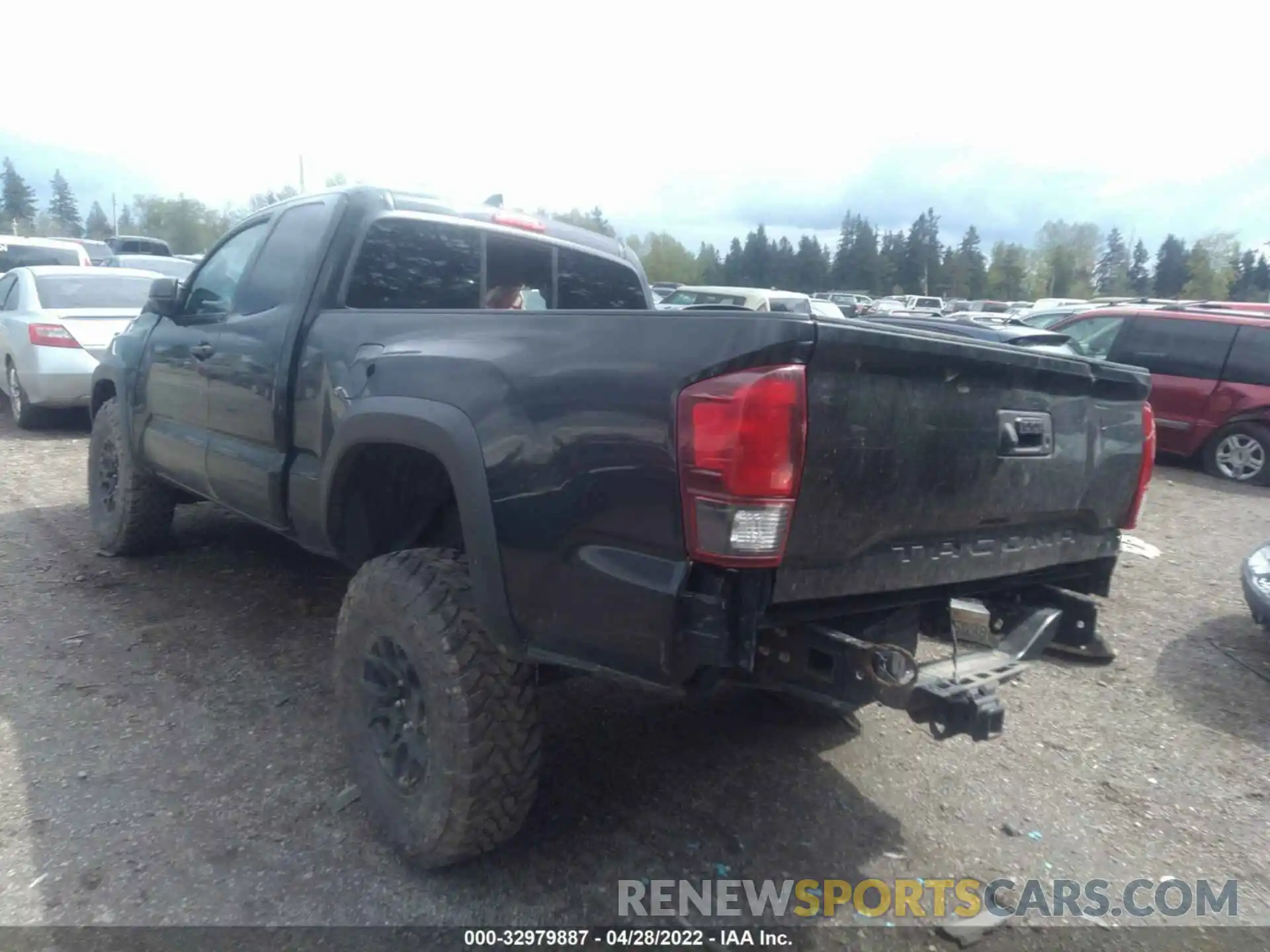 3 Photograph of a damaged car 5TFSZ5ANXLX218626 TOYOTA TACOMA 4WD 2020