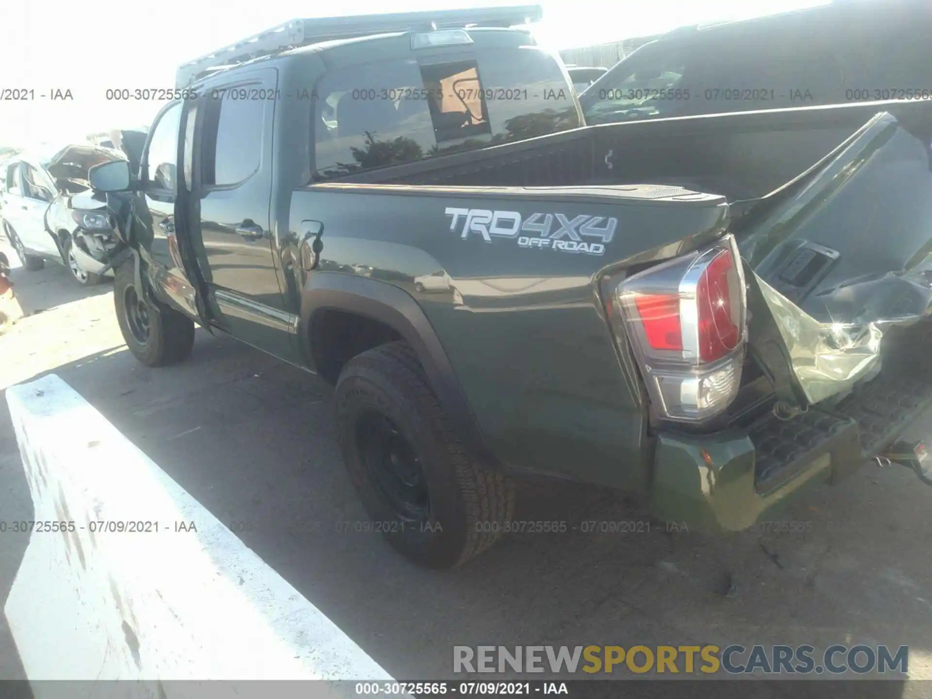 3 Photograph of a damaged car 3TMCZ5AN0MM371575 TOYOTA TACOMA 4WD 2021