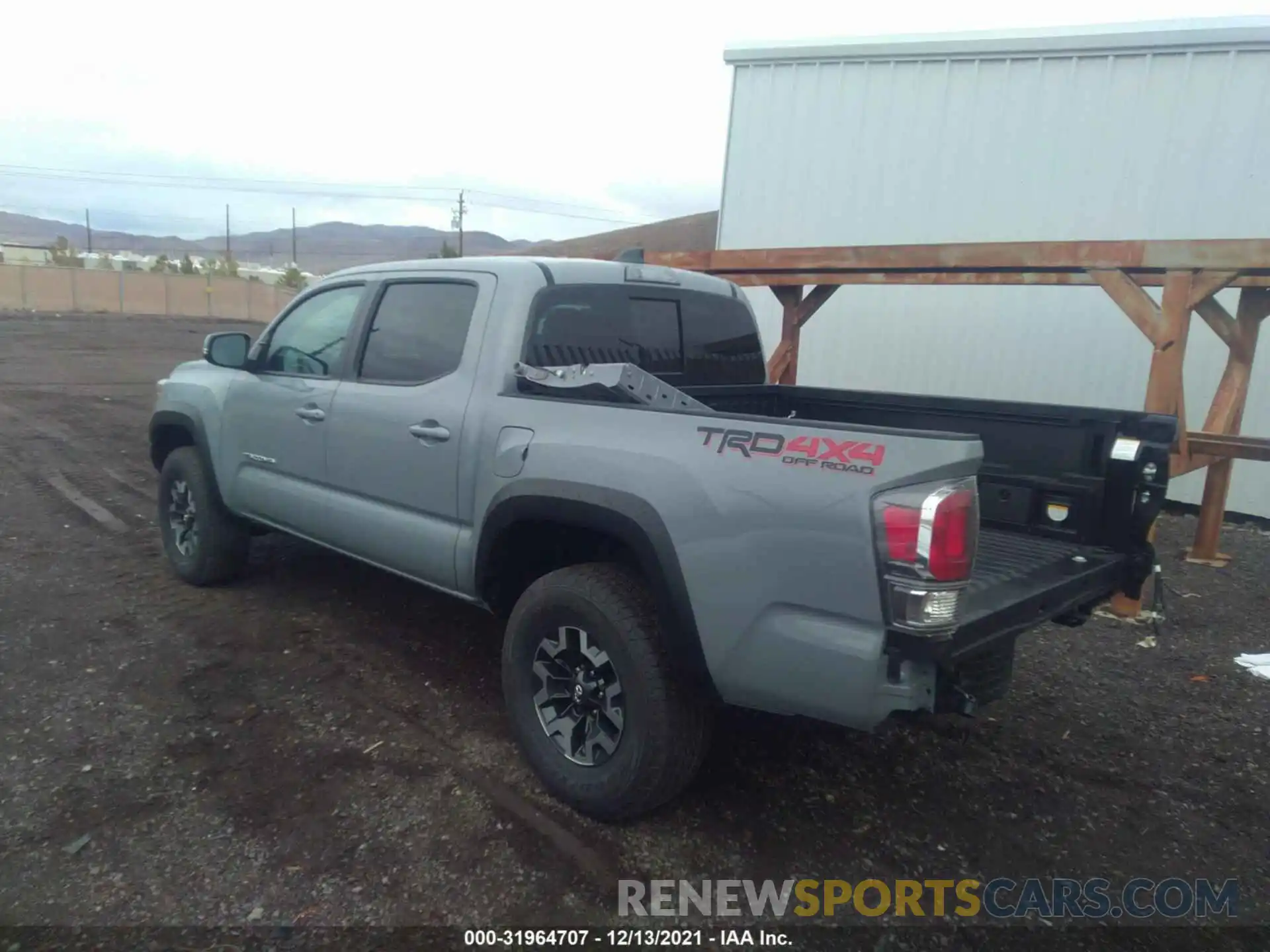 3 Photograph of a damaged car 3TMCZ5AN0MM375805 TOYOTA TACOMA 4WD 2021