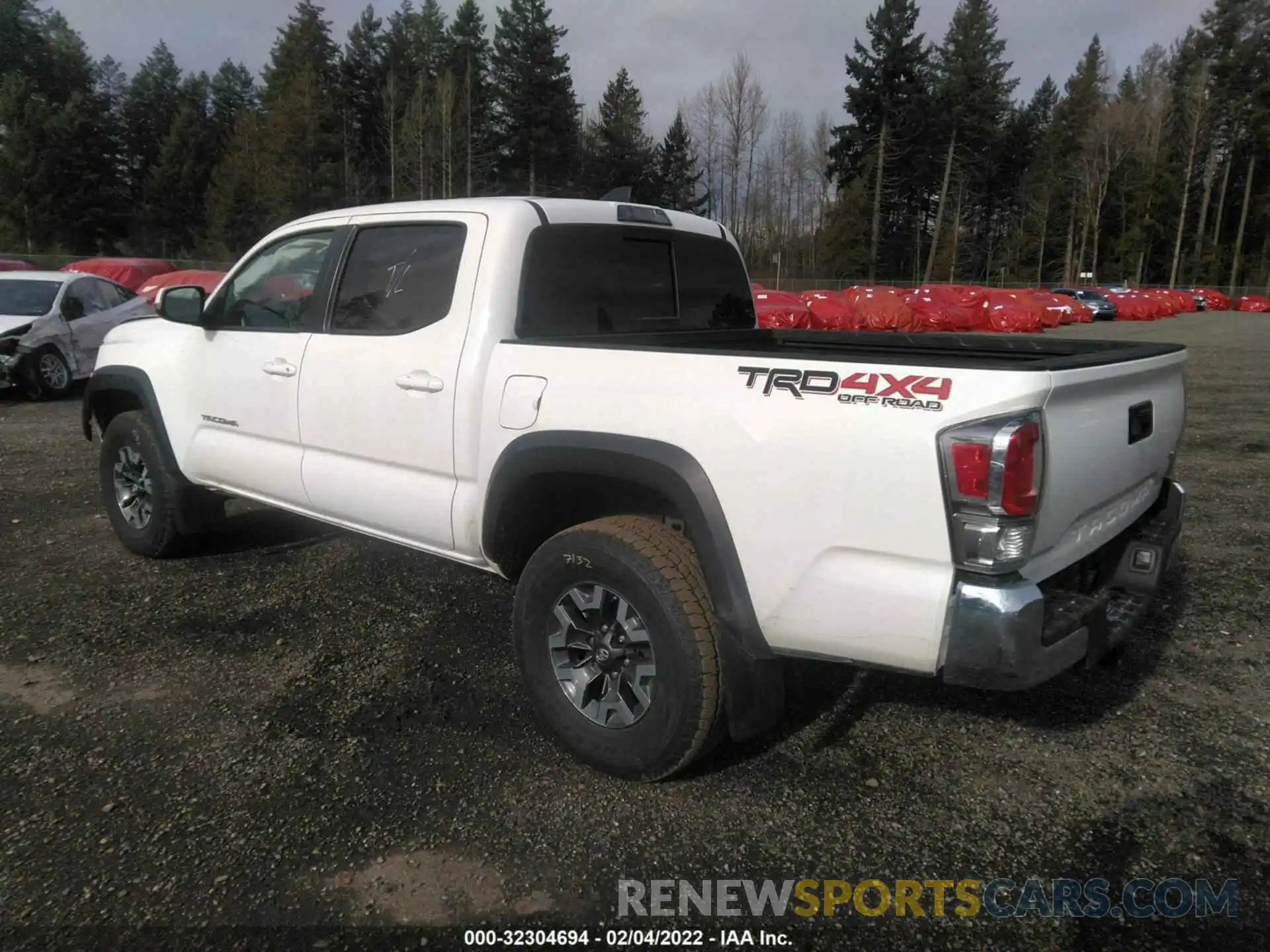 3 Photograph of a damaged car 3TMCZ5AN0MM393608 TOYOTA TACOMA 4WD 2021