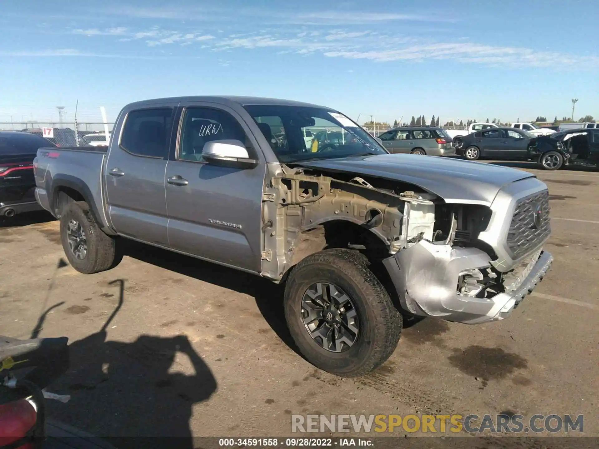 1 Photograph of a damaged car 3TMCZ5AN0MM401724 TOYOTA TACOMA 4WD 2021