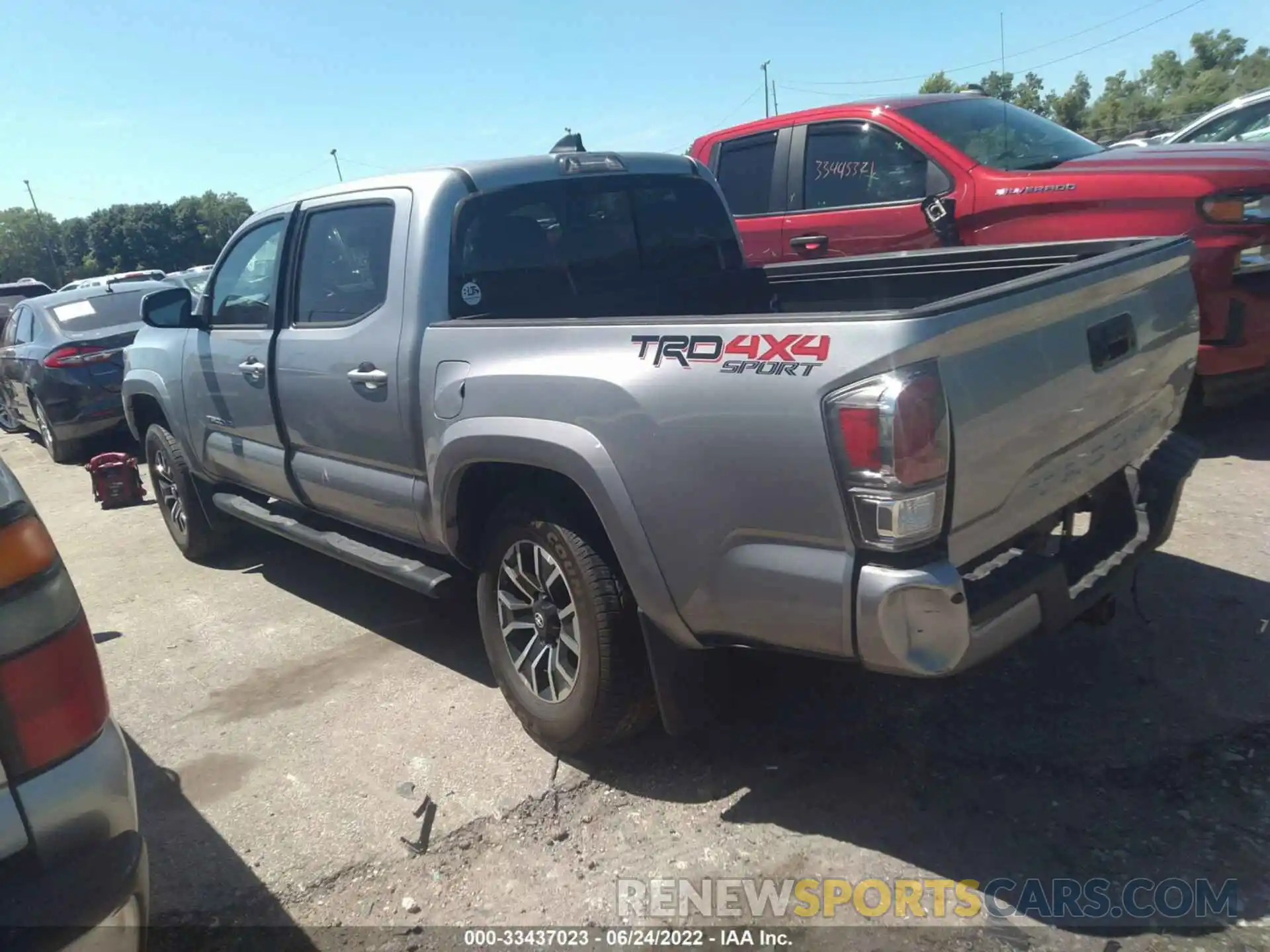 3 Photograph of a damaged car 3TMCZ5AN0MM405269 TOYOTA TACOMA 4WD 2021