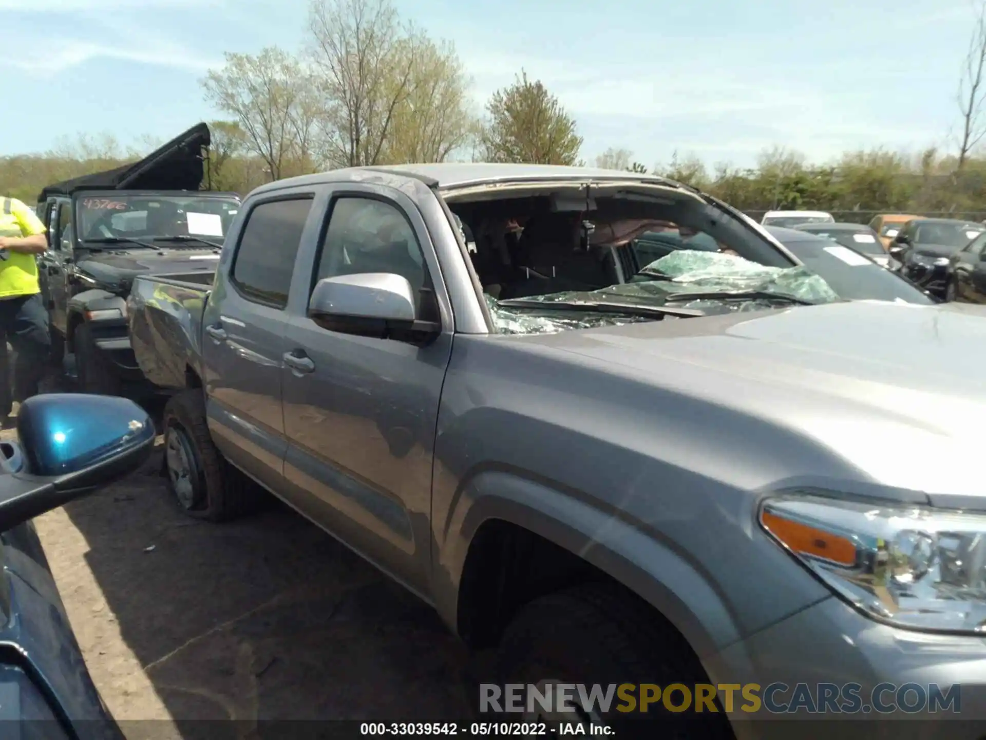 6 Photograph of a damaged car 3TMCZ5AN0MM419074 TOYOTA TACOMA 4WD 2021