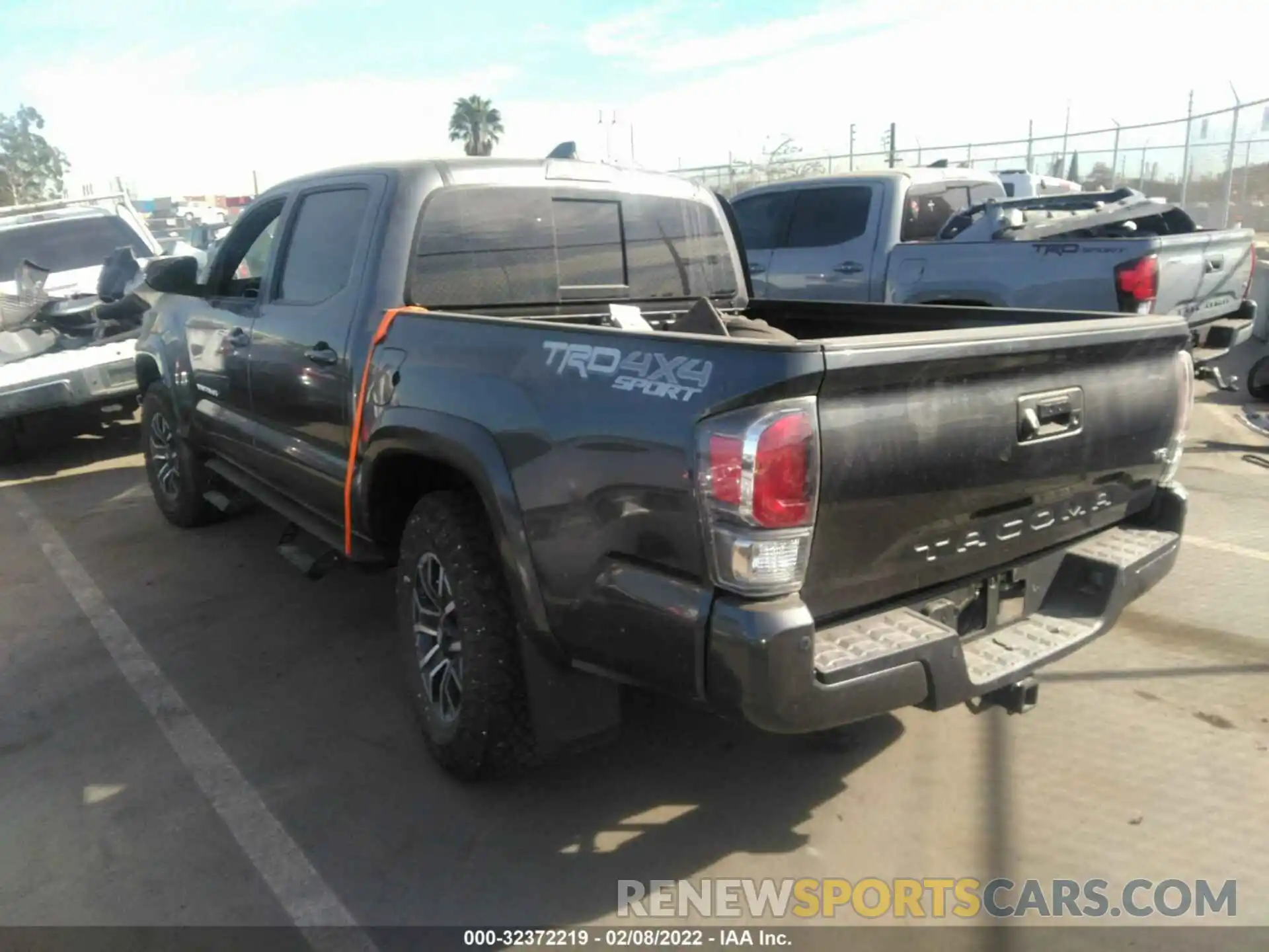 3 Photograph of a damaged car 3TMCZ5AN0MM423089 TOYOTA TACOMA 4WD 2021