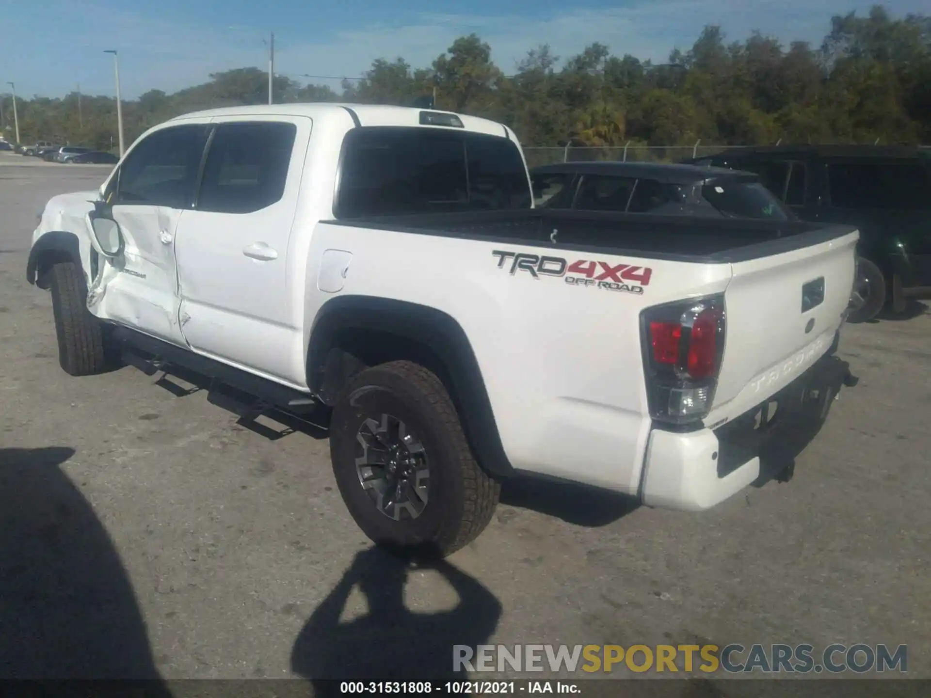 3 Photograph of a damaged car 3TMCZ5AN0MM428275 TOYOTA TACOMA 4WD 2021