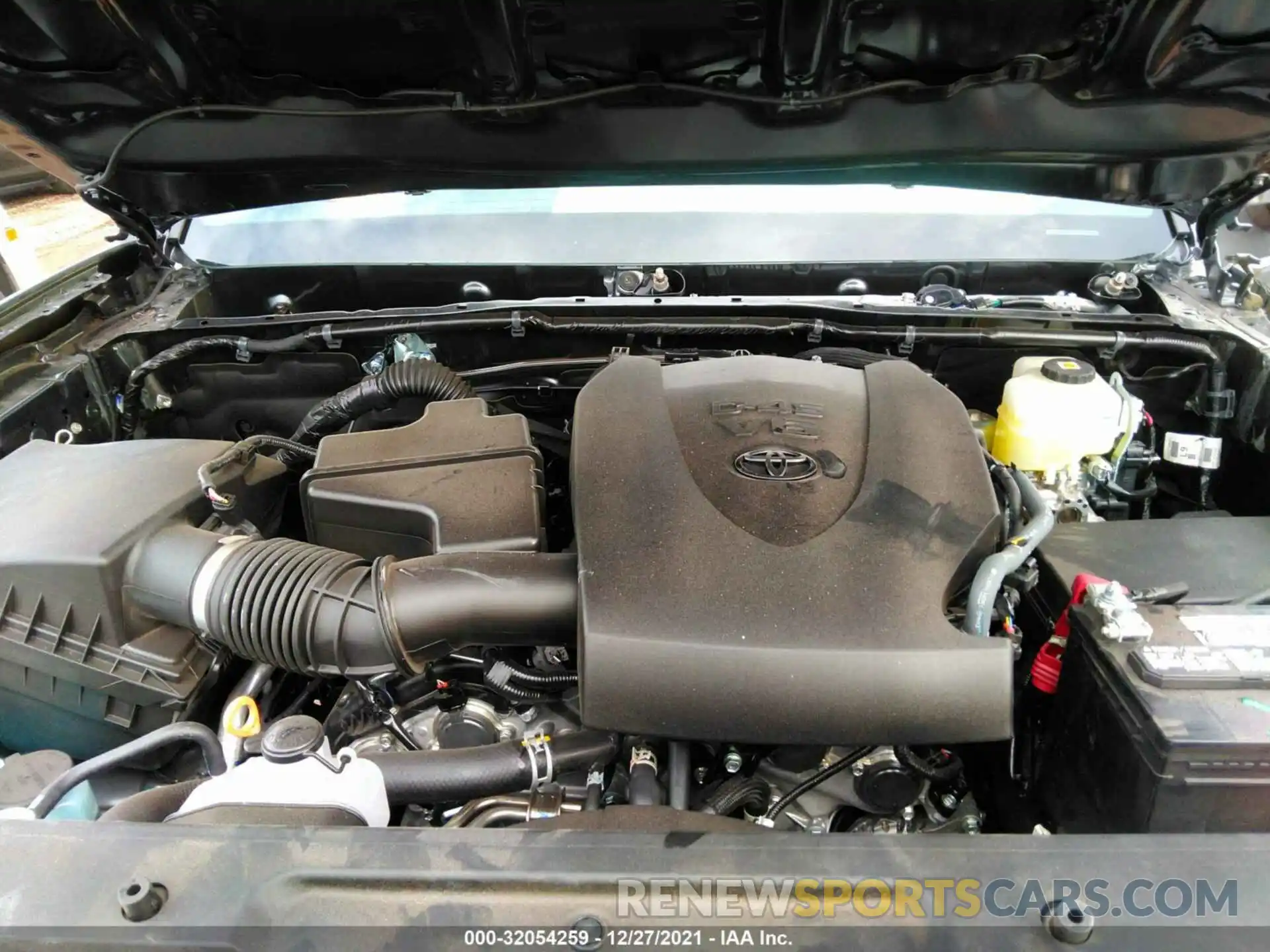 10 Photograph of a damaged car 3TMCZ5AN0MM452284 TOYOTA TACOMA 4WD 2021