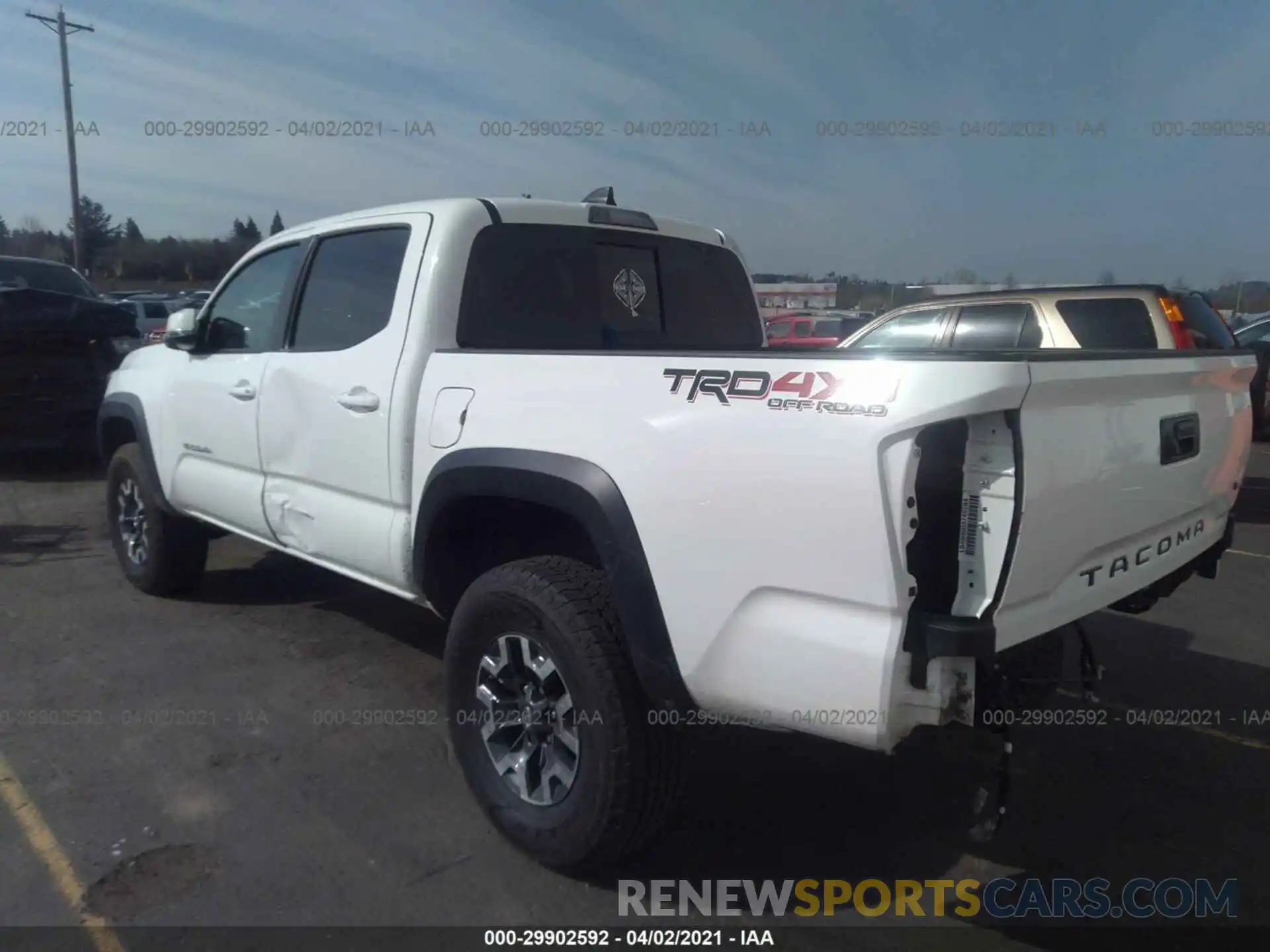 3 Photograph of a damaged car 3TMCZ5AN1MM374954 TOYOTA TACOMA 4WD 2021